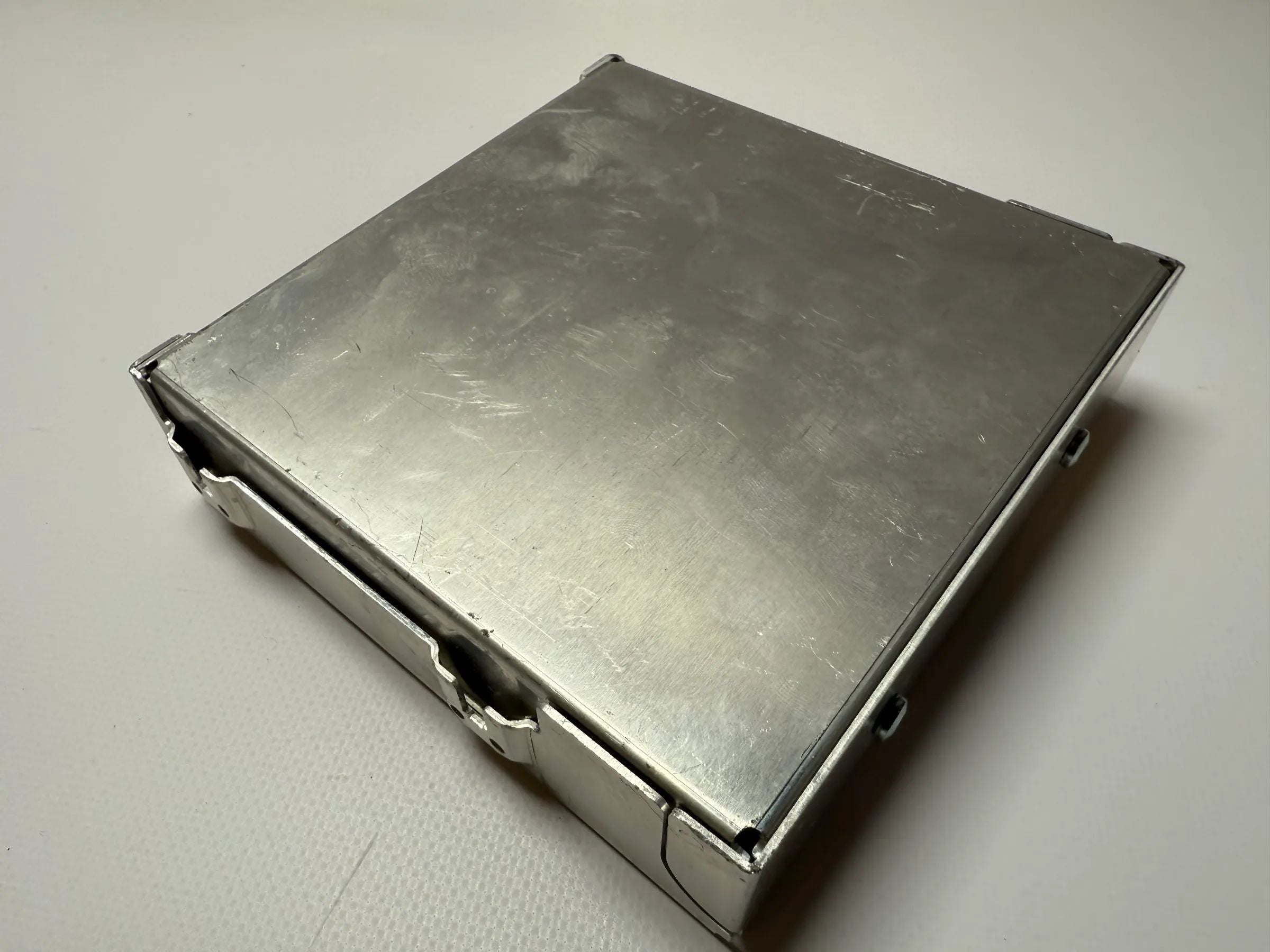 Оригинальный блок управления двигателем Opel Vectra B 1.6 дизель 16202319 NL / D96003