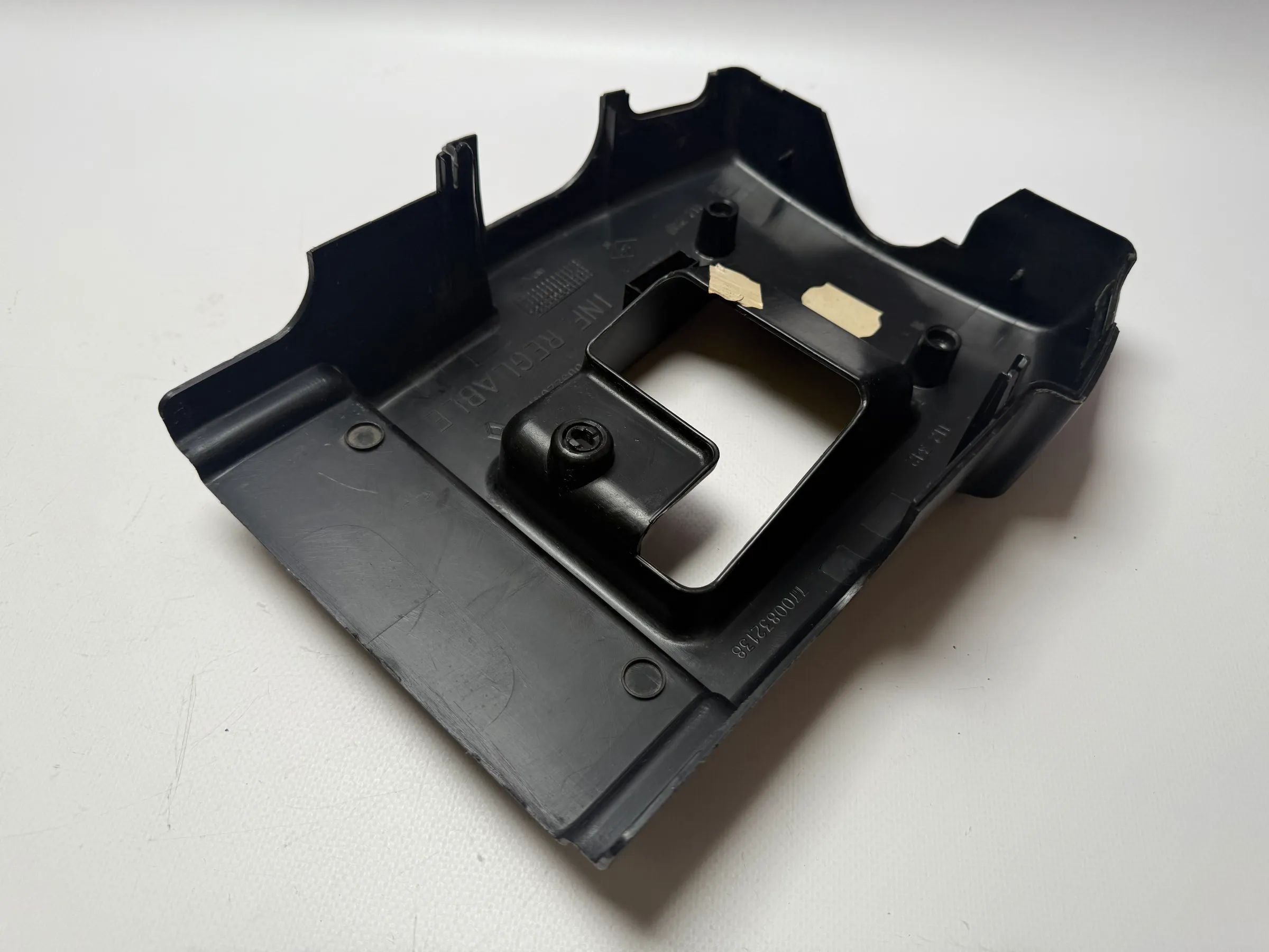 Peça Original Renault Laguna Revestimento Inferior da Coluna de Direção 7700832138 / 7700822041