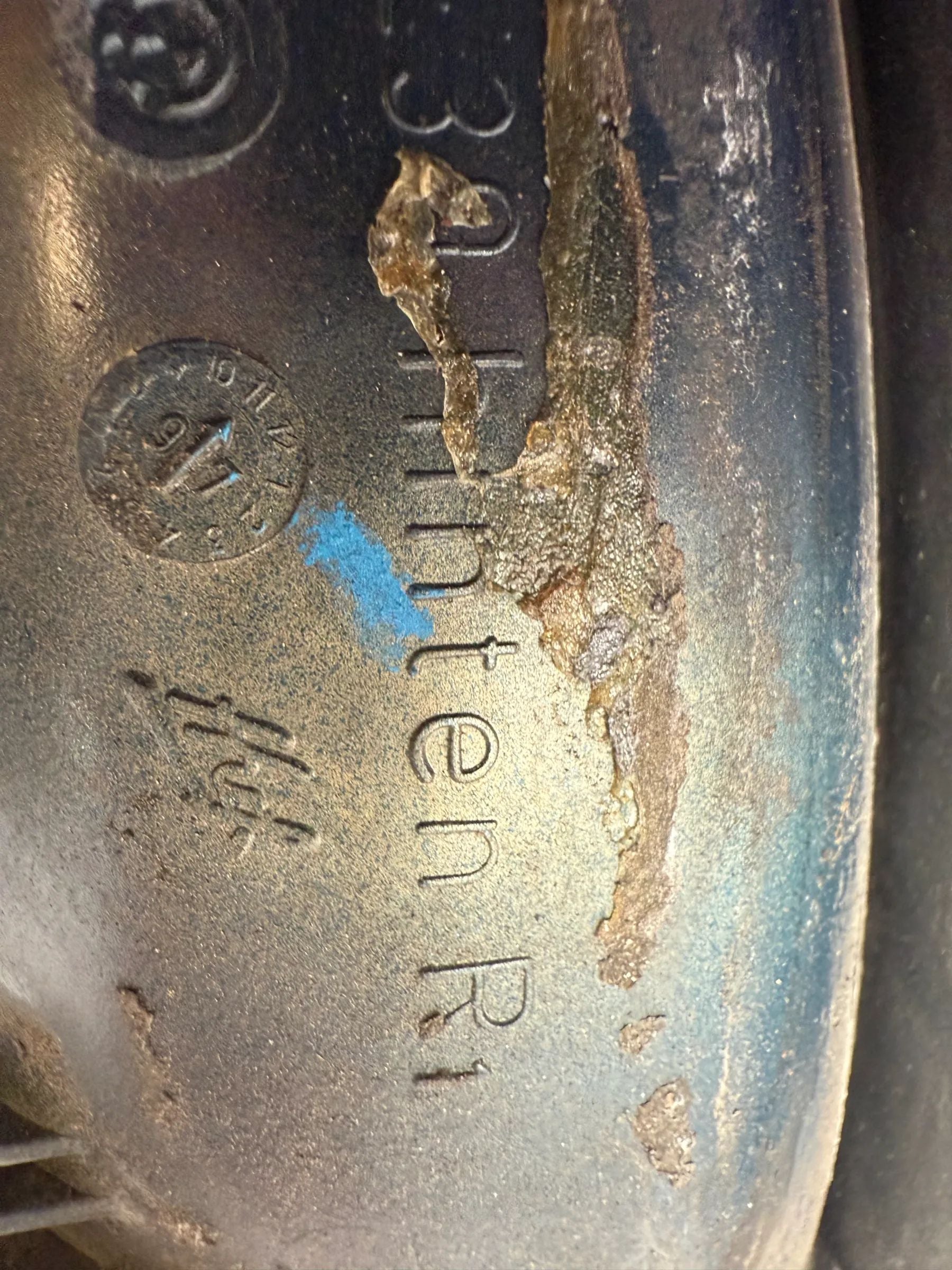 Oryginalna klamka drzwi BMW E39 tylna prawa niebieska alu R1 ("E39 tylna R1")