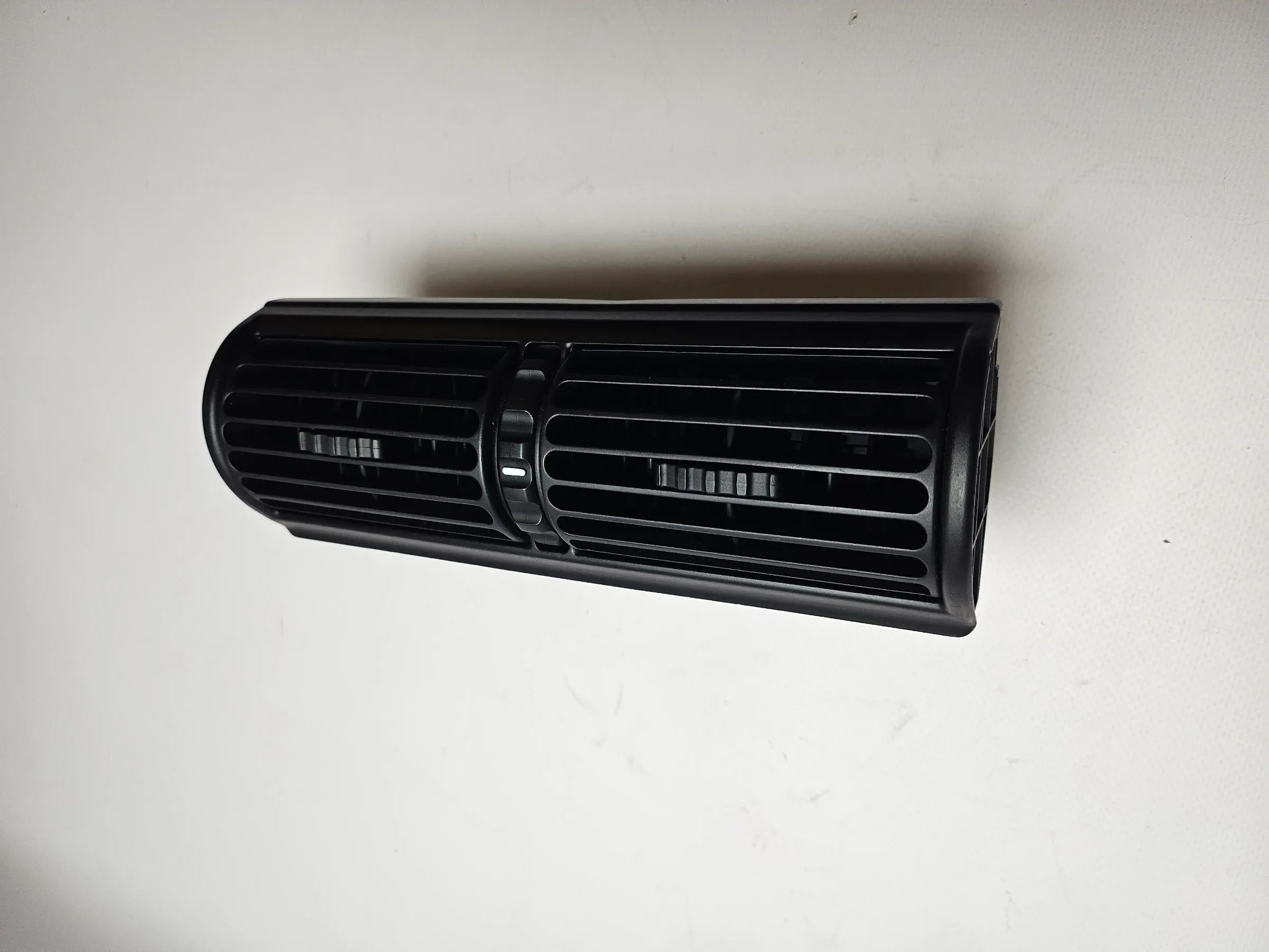 Orijinal BMW 3 Serisi E36 Hava Havalandırma Kapağı 8390216