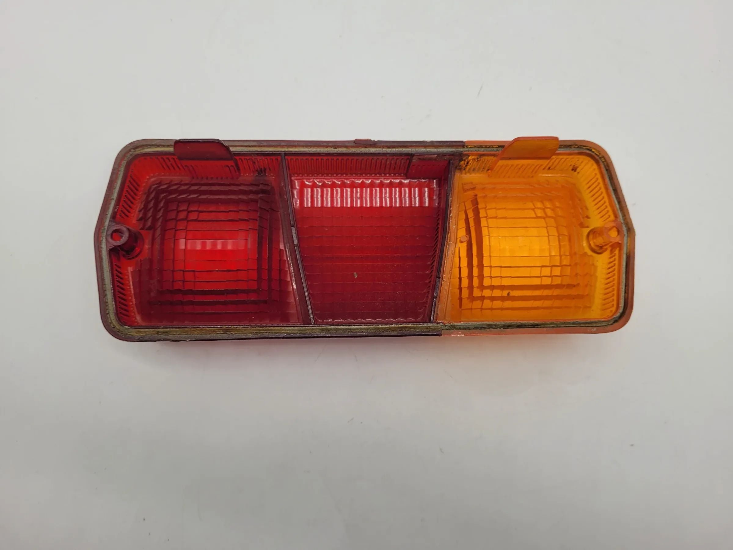 Original Mercedes-Benz T1 (601/611) Blende Rück- & Bremsleuchte Hinten 43322