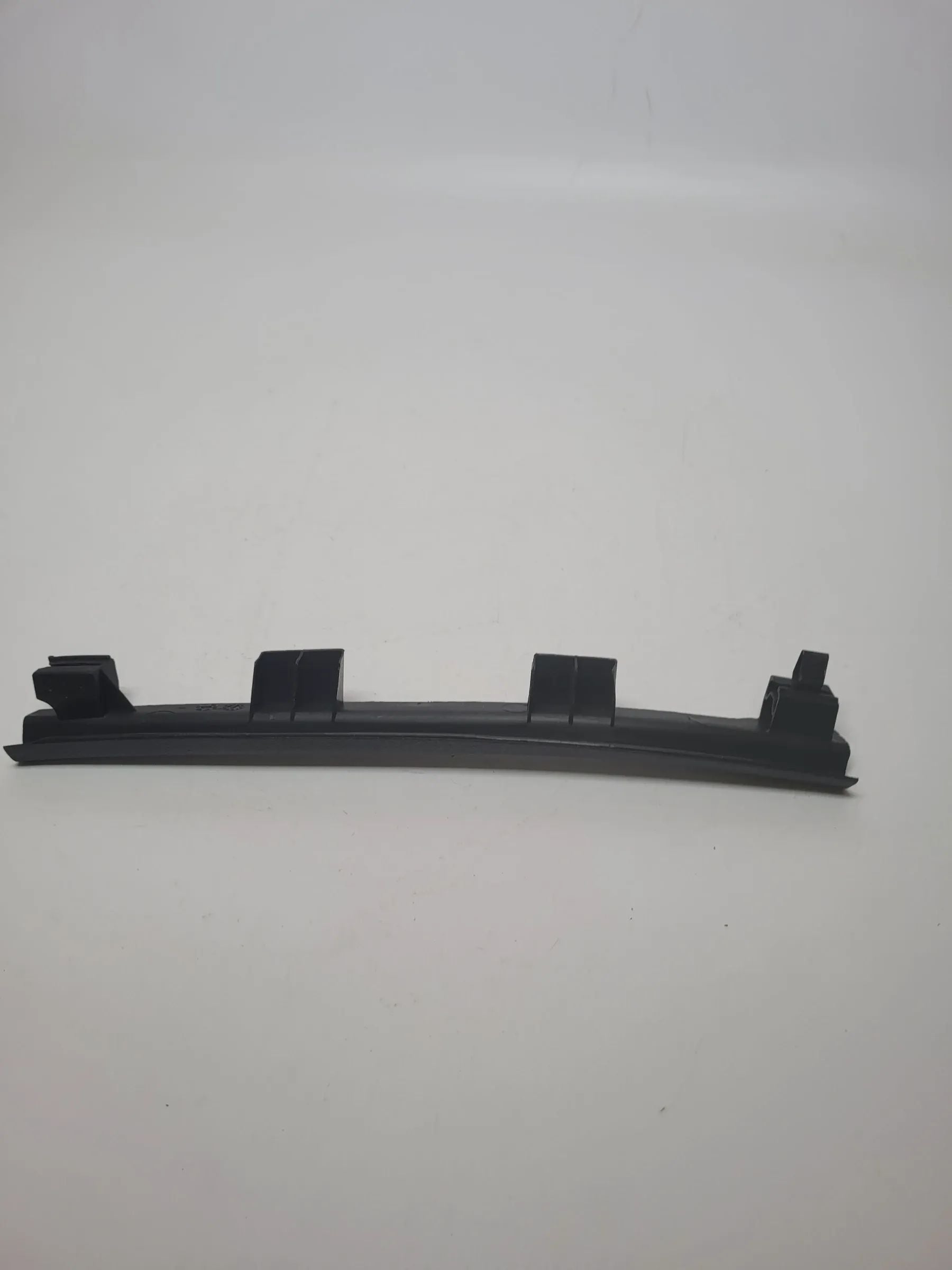 Original Audi A4 (8E/B6/B7) Verkleidung Armaturenbrett Fußraum Rechts 8e0868204