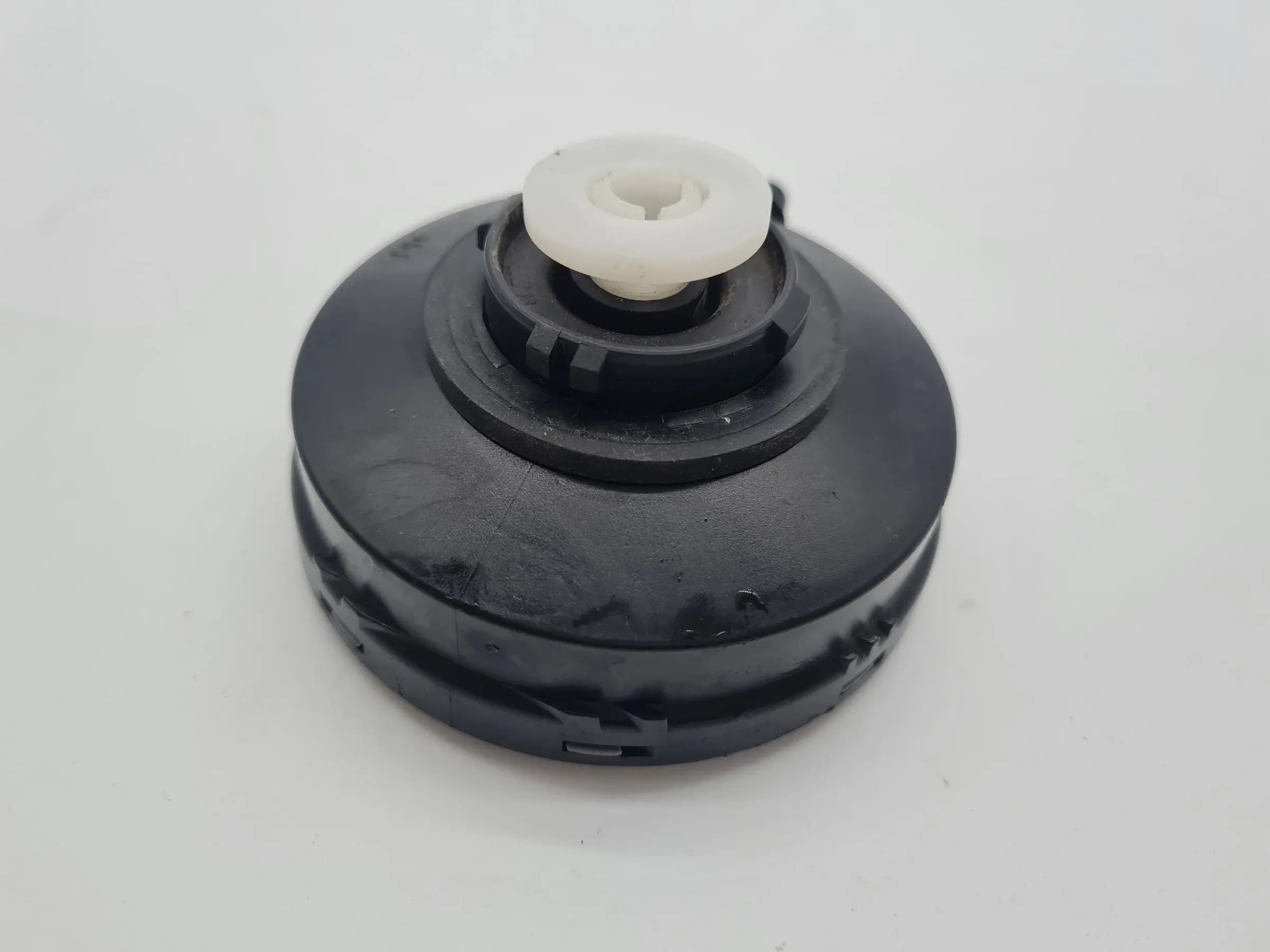 Original Mercedes-Benz C-Klasse (W203) Stellmotor LWR A2088000175