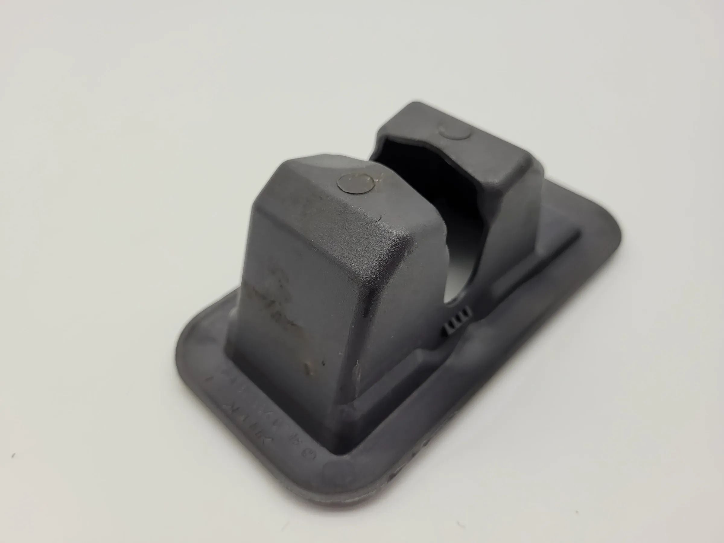 Original Mercedes Benz A-Klasse W168 Sitzbefestigung Abdeckung A1686840718