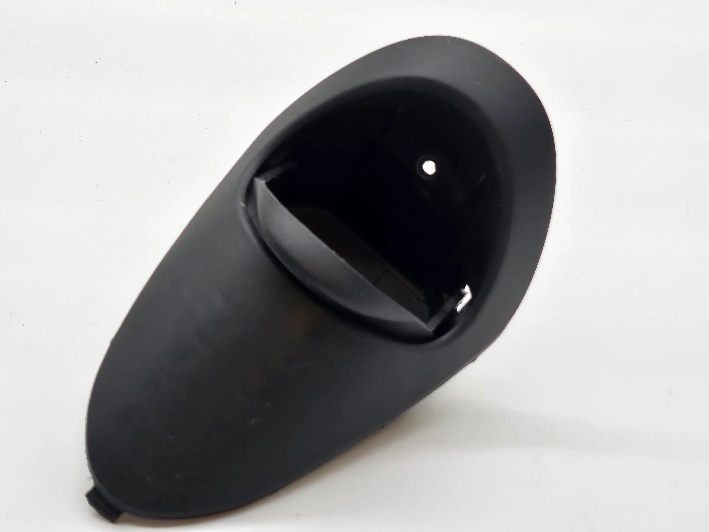 Original Fiat Punto 188 Aschenbecher Ascher ohne Einsatz 225097