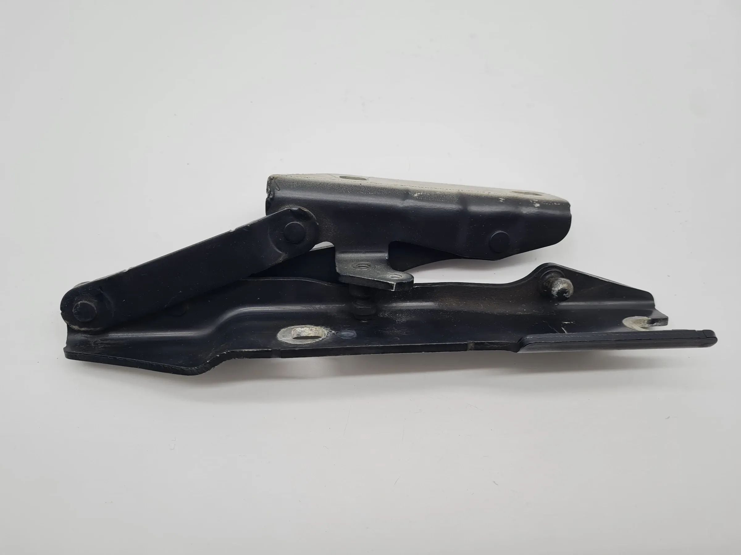 Original BMW 5er (E60/E61) Scharnier Motorhaube Vorne Rechts 41.61-7 008 728