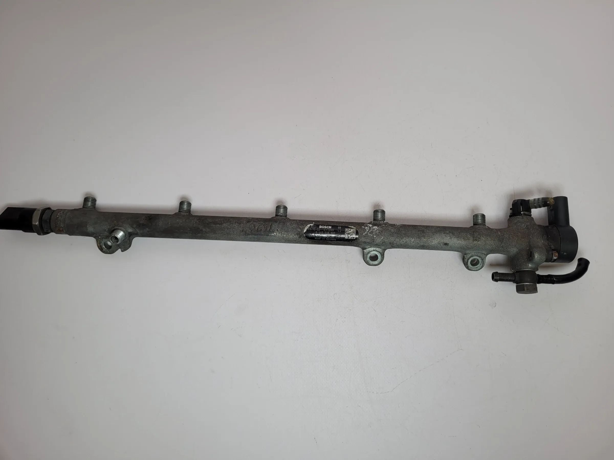 Original Mercedes C-Klasse Verteilerrohr Kraftstoff/Commonrail A6120700095