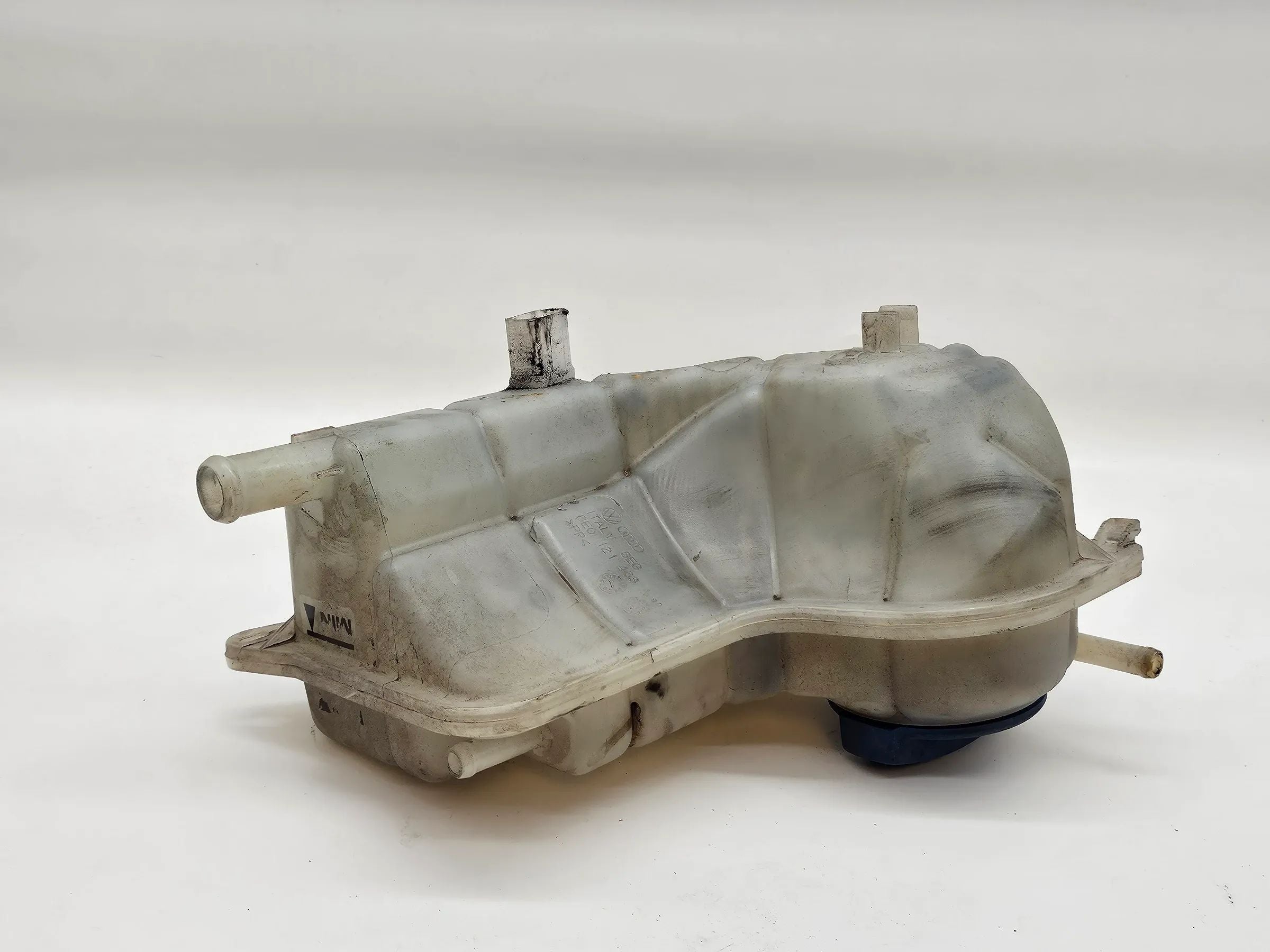 Orig Audi A4 A4 Avant 8E2 8EC 8E5 8H B6 Ausgleichsbehälter Kühlmittel 8E0121403A