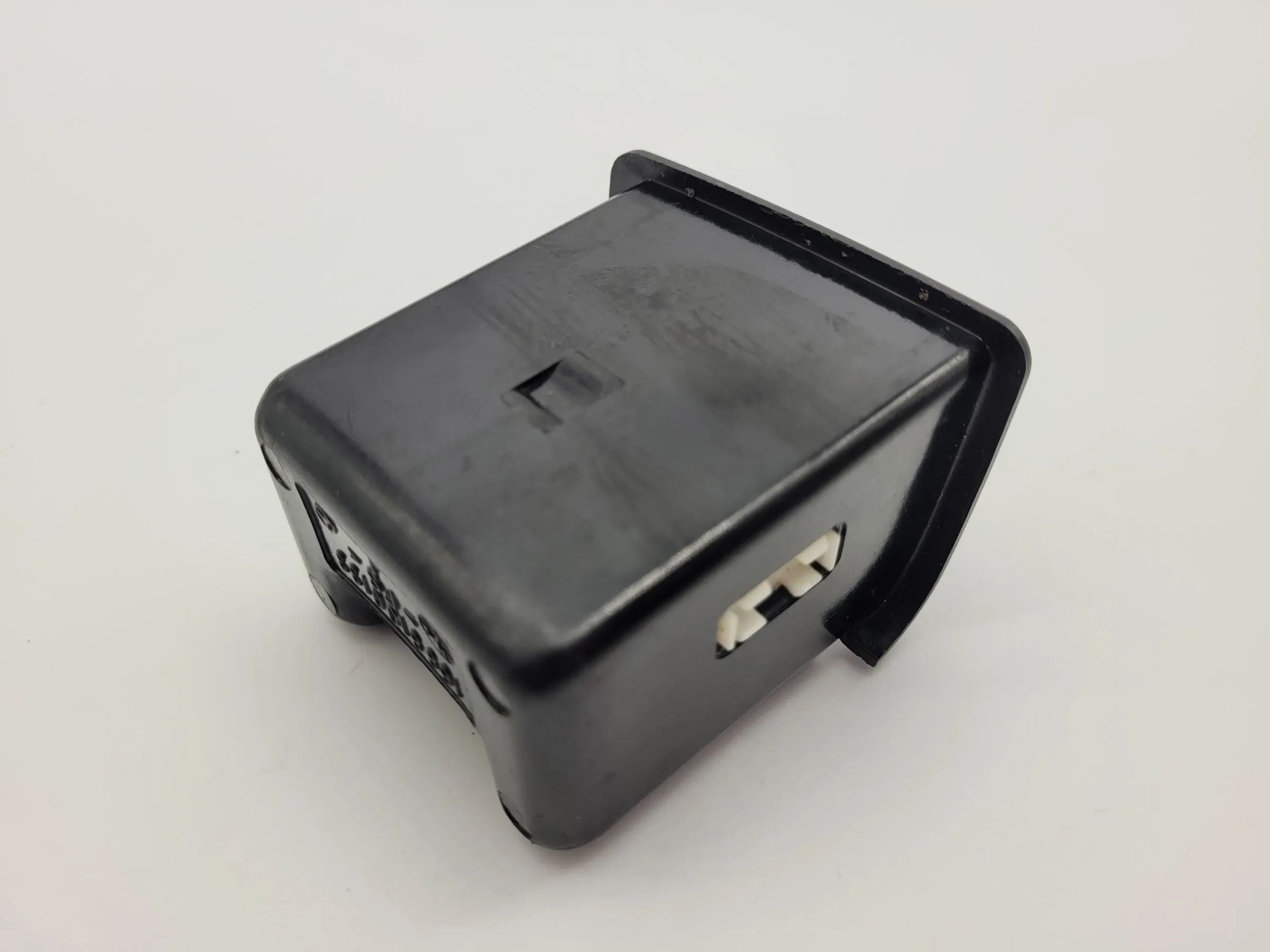 Original Mercedes-Benz A-Klasse (W168) Aschenbechereinsatz A1688100133