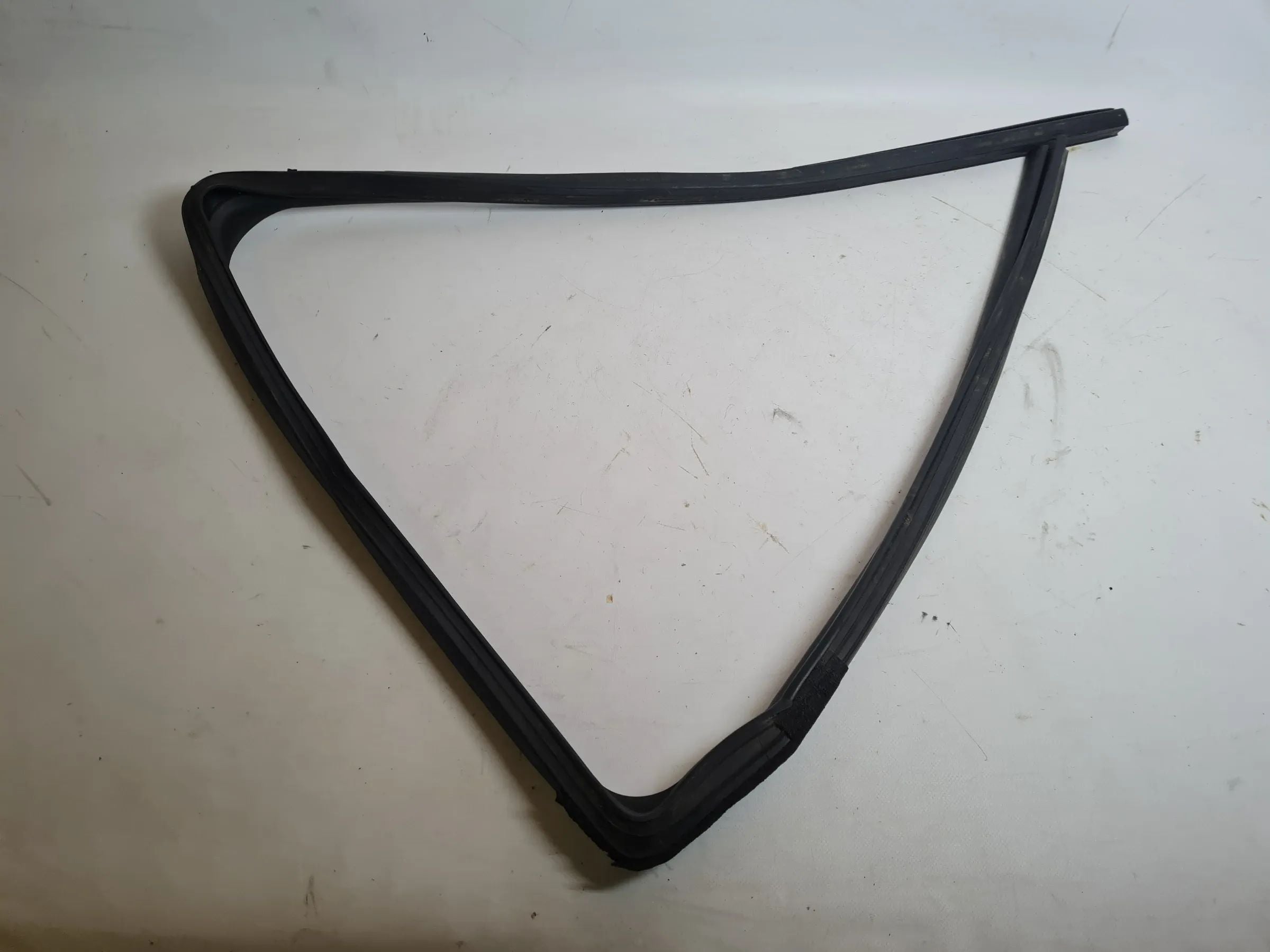 Original Renault Zoe BFM Dichtung Fenster Tür Rechts 823304181R