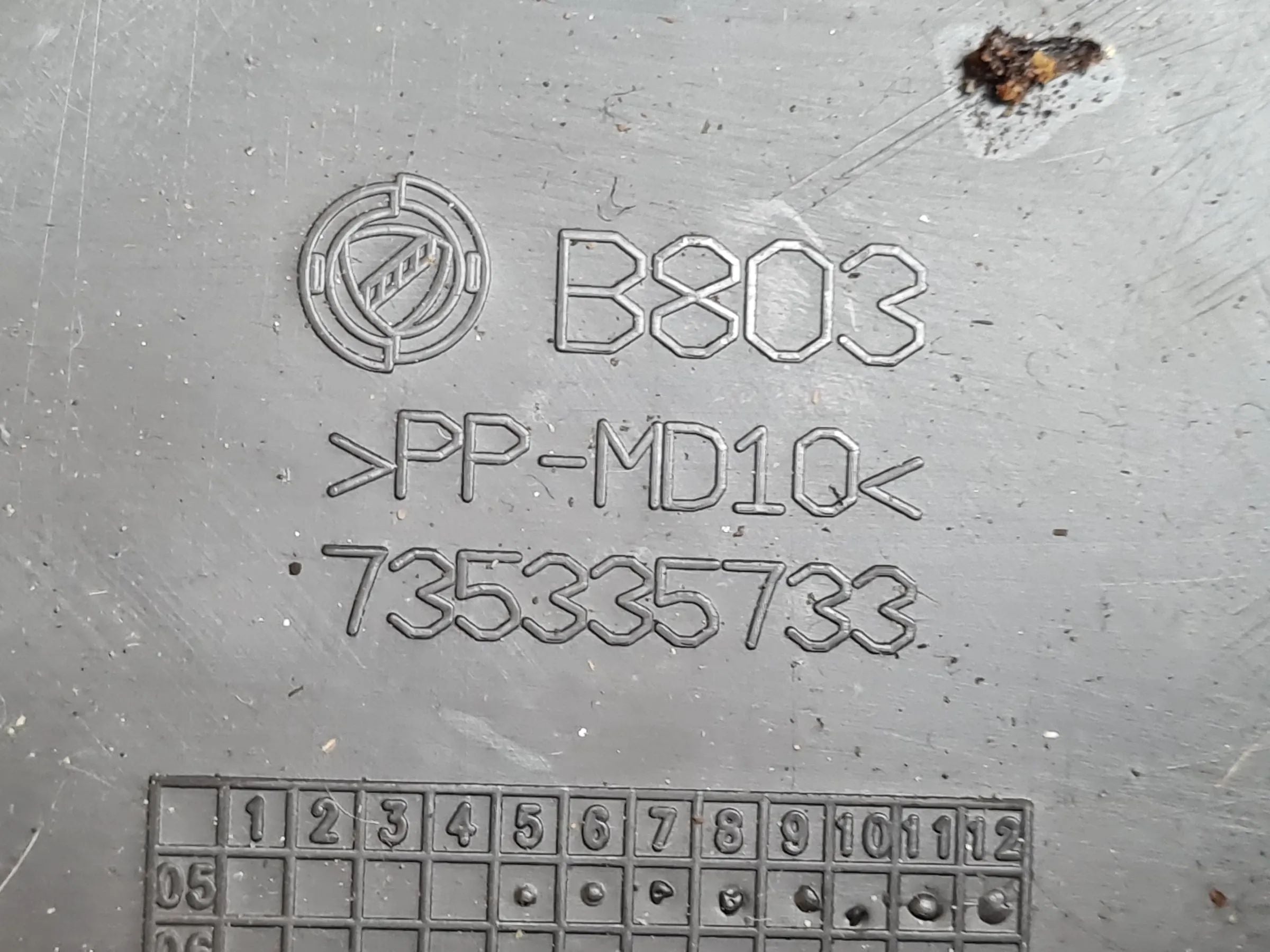 Original Fiat Punto Grande 199 Lenksäulenverkleidung 735335733