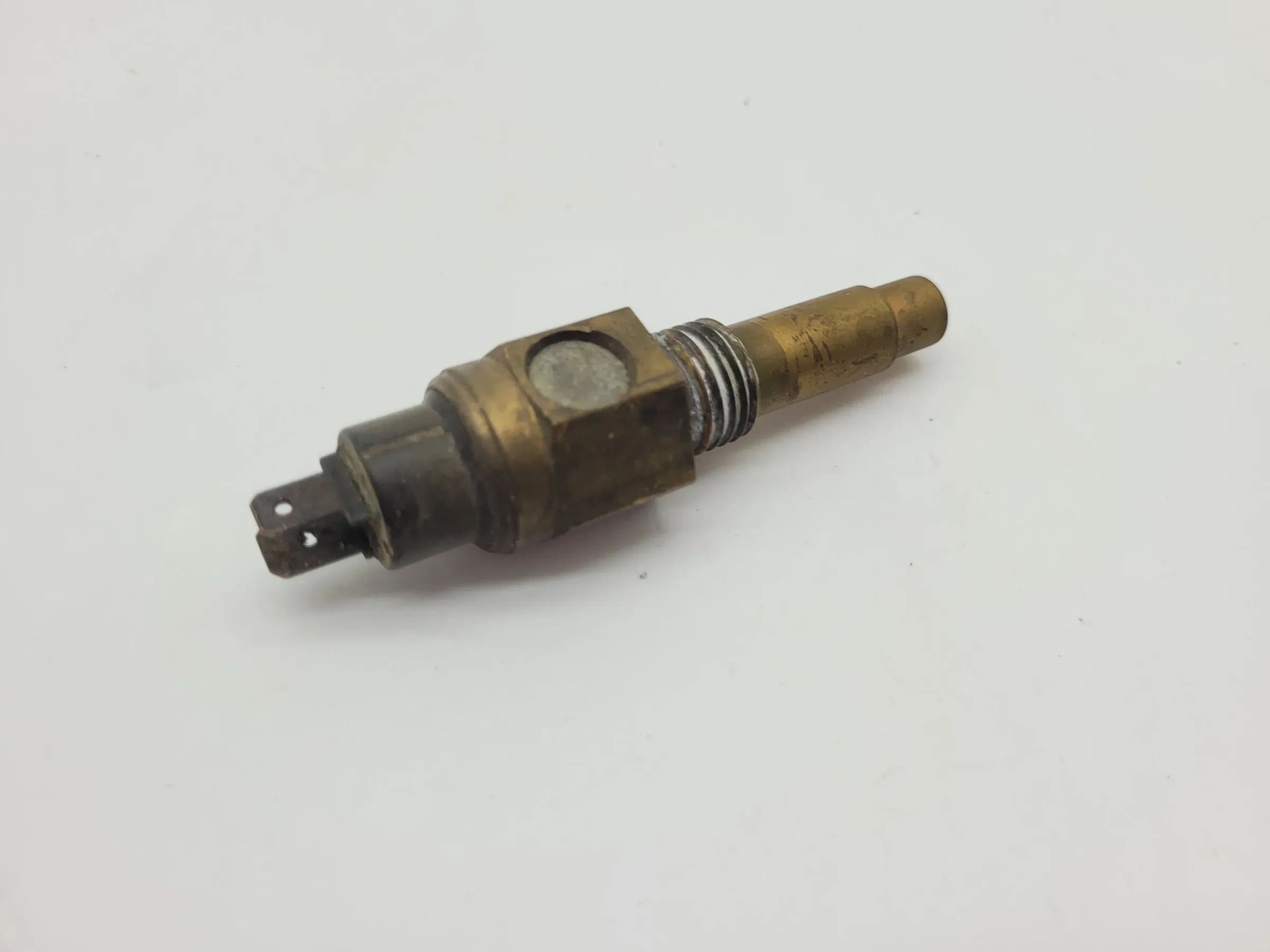 BMW 5er E28 E34 6er E24 7er E23E32 VDO Temperaturgeber 803/1/22
