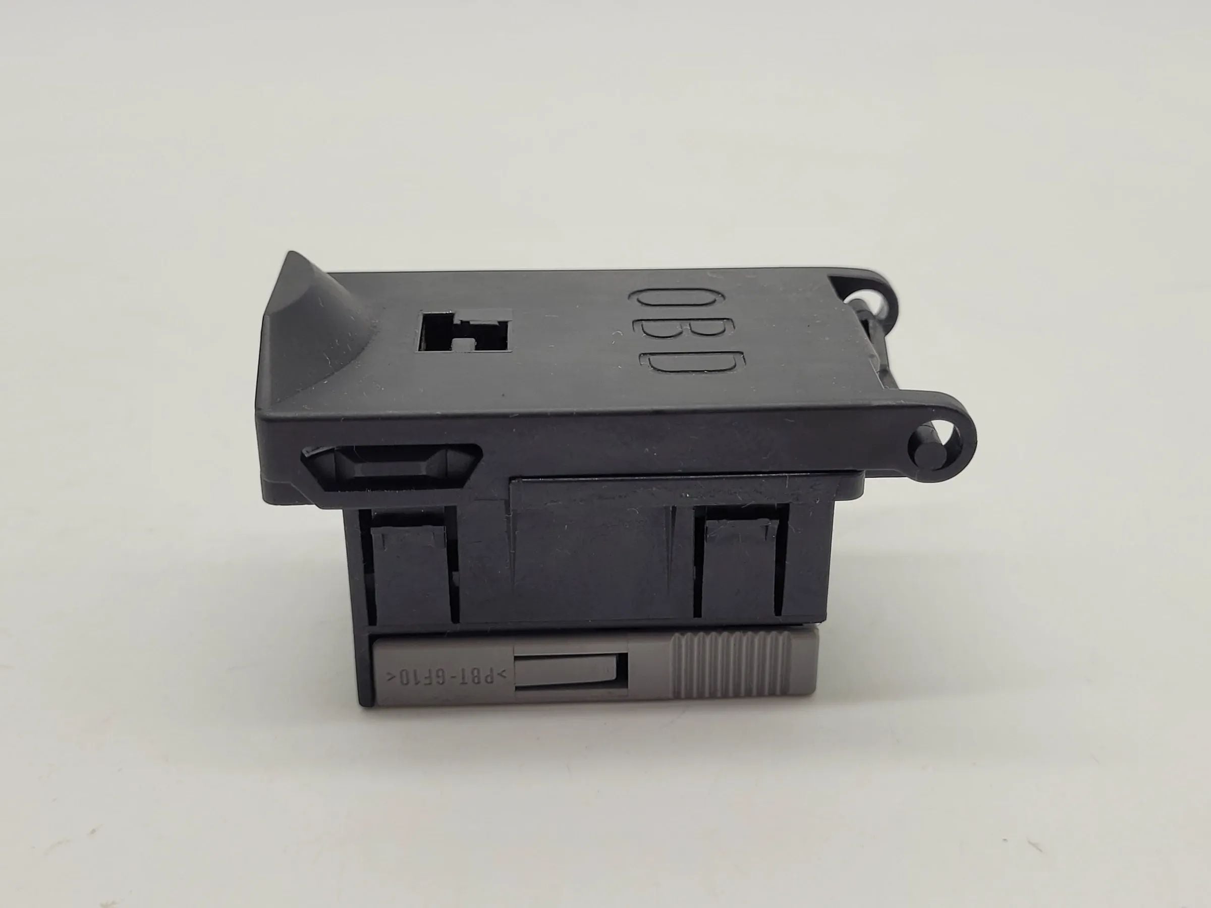 Original Mini One (R50/R53) OBD Stecker Gehäuse Steckdose 968916-2