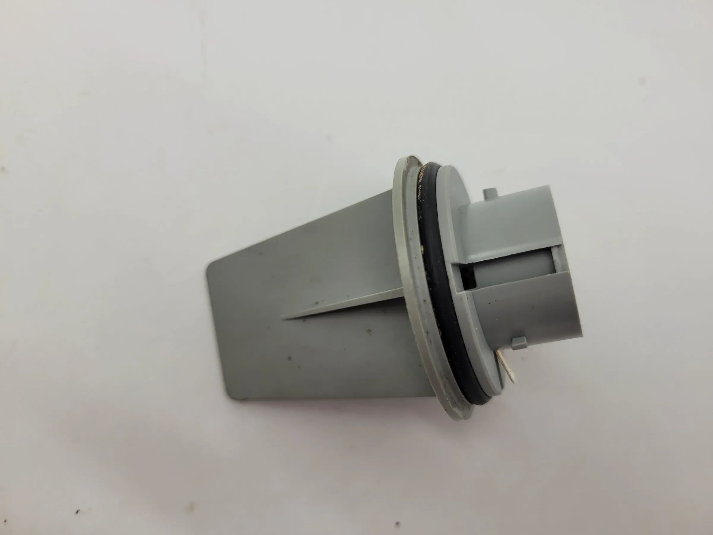 Original Audi A6 (4B2/4B4) Scheinwerfer Blinker Fassung Links (155 920-00)