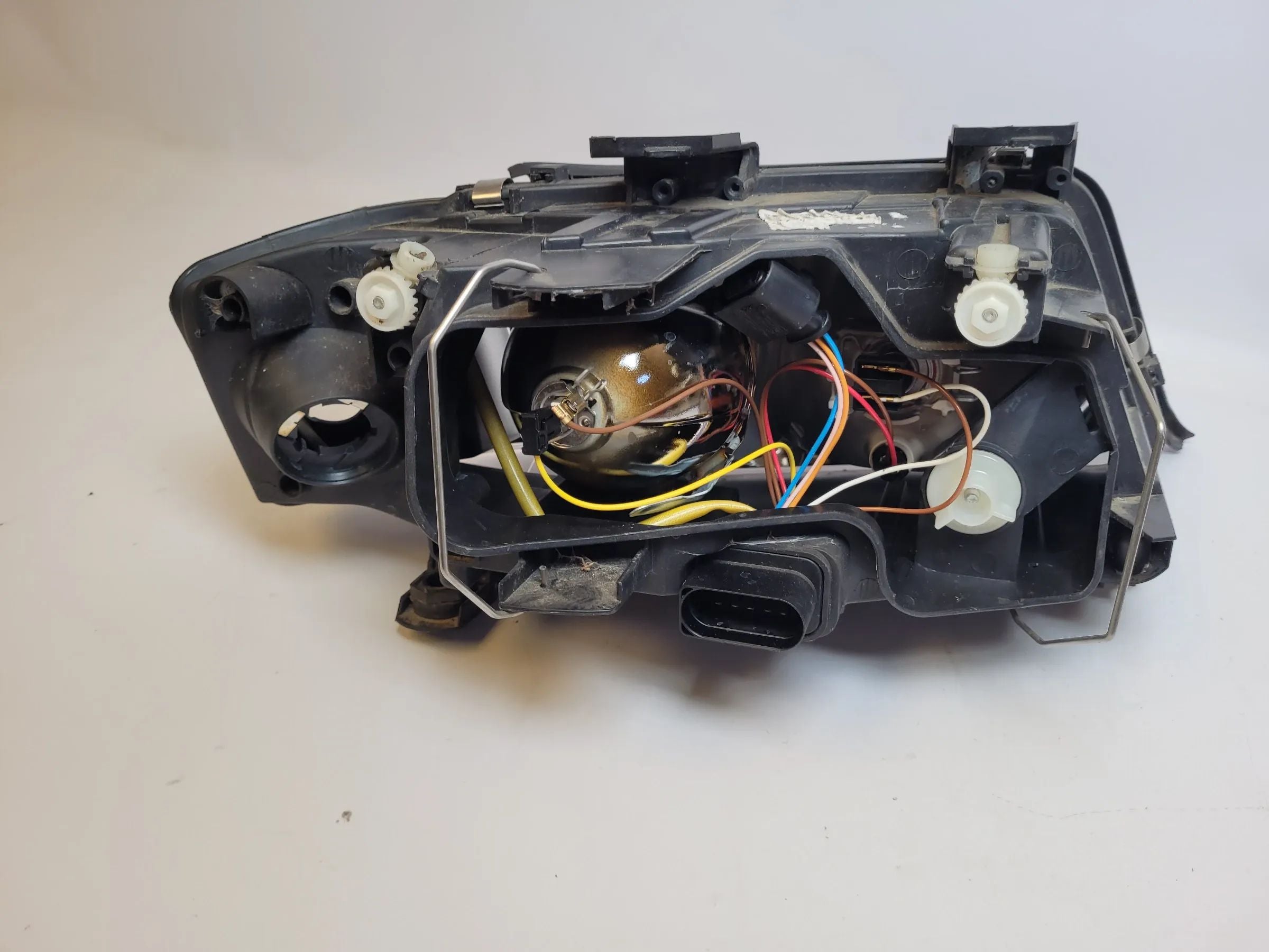 Original Audi A6 (4B2/4B4) Scheinwerfer Frontleuchte Links 4B0941003