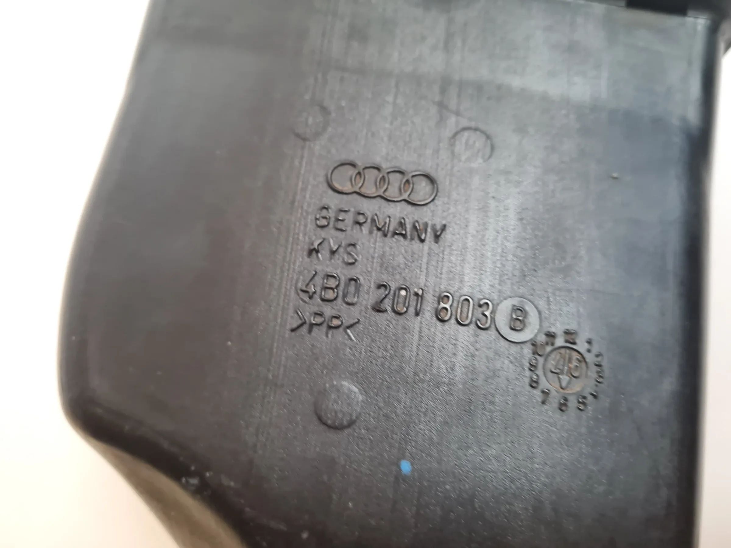 Original Audi A6 (4B2/4B4) Aktivkohlefilter Aktivkohle 4B0201803