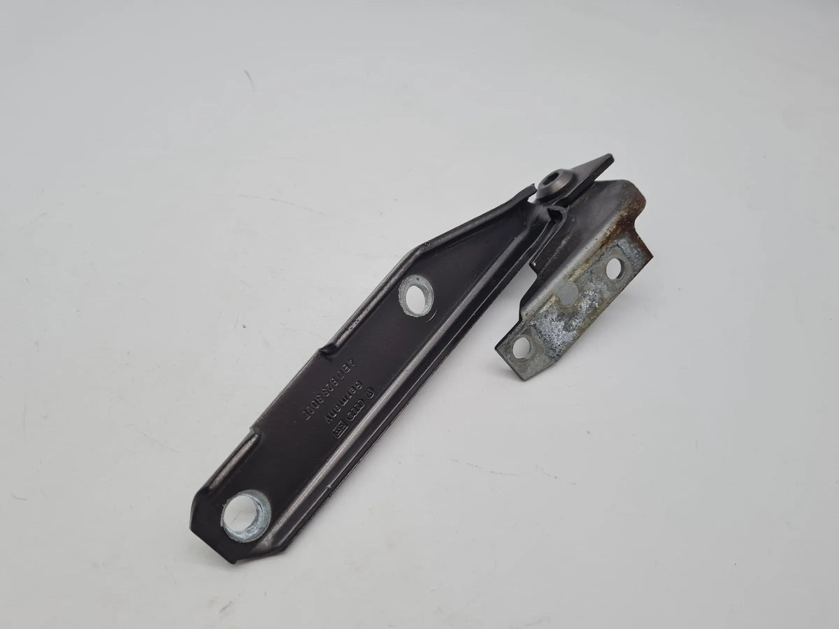 Original Audi A6 (4B2/4B4) Motorhaube Motorhaubenscharnier Rechts 4B0823302E