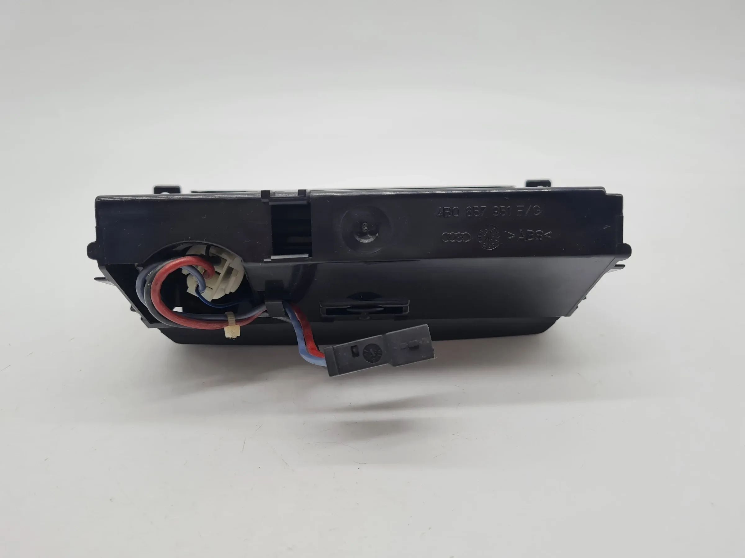 Original Audi A6 (4B2/4B4) Aschenbecher Links Schwarz 4B0857951 F/G