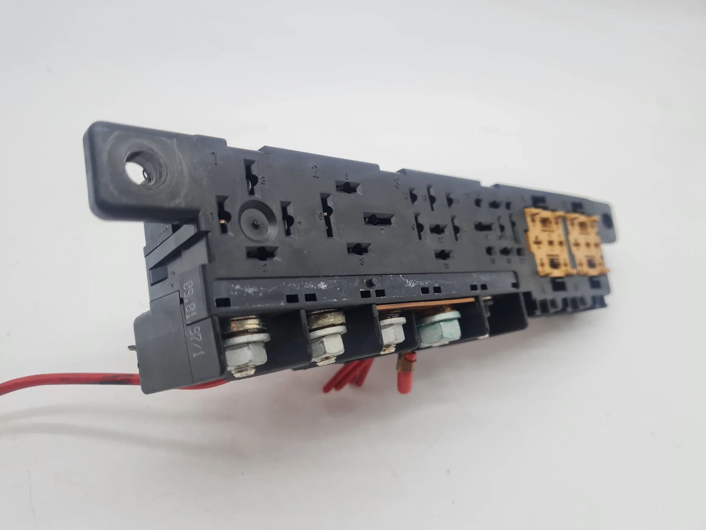 Original Audi A6 (4B2/4B4) Relais Stecker Leiste Träger 8L0941822A