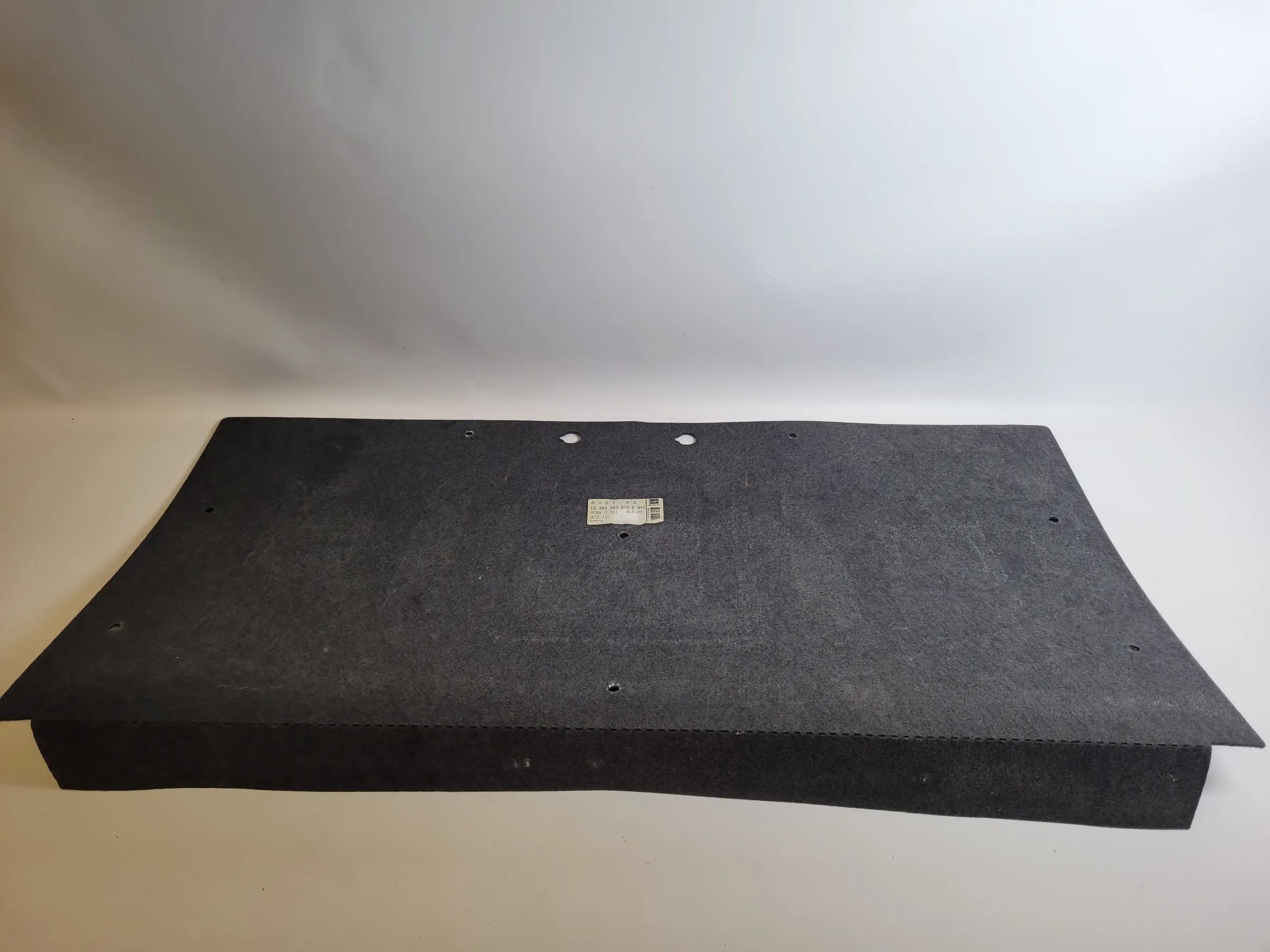 Original Audi A6 (4B2/4B4) Kofferraum Teppich Liner Hinten 4B5863573E