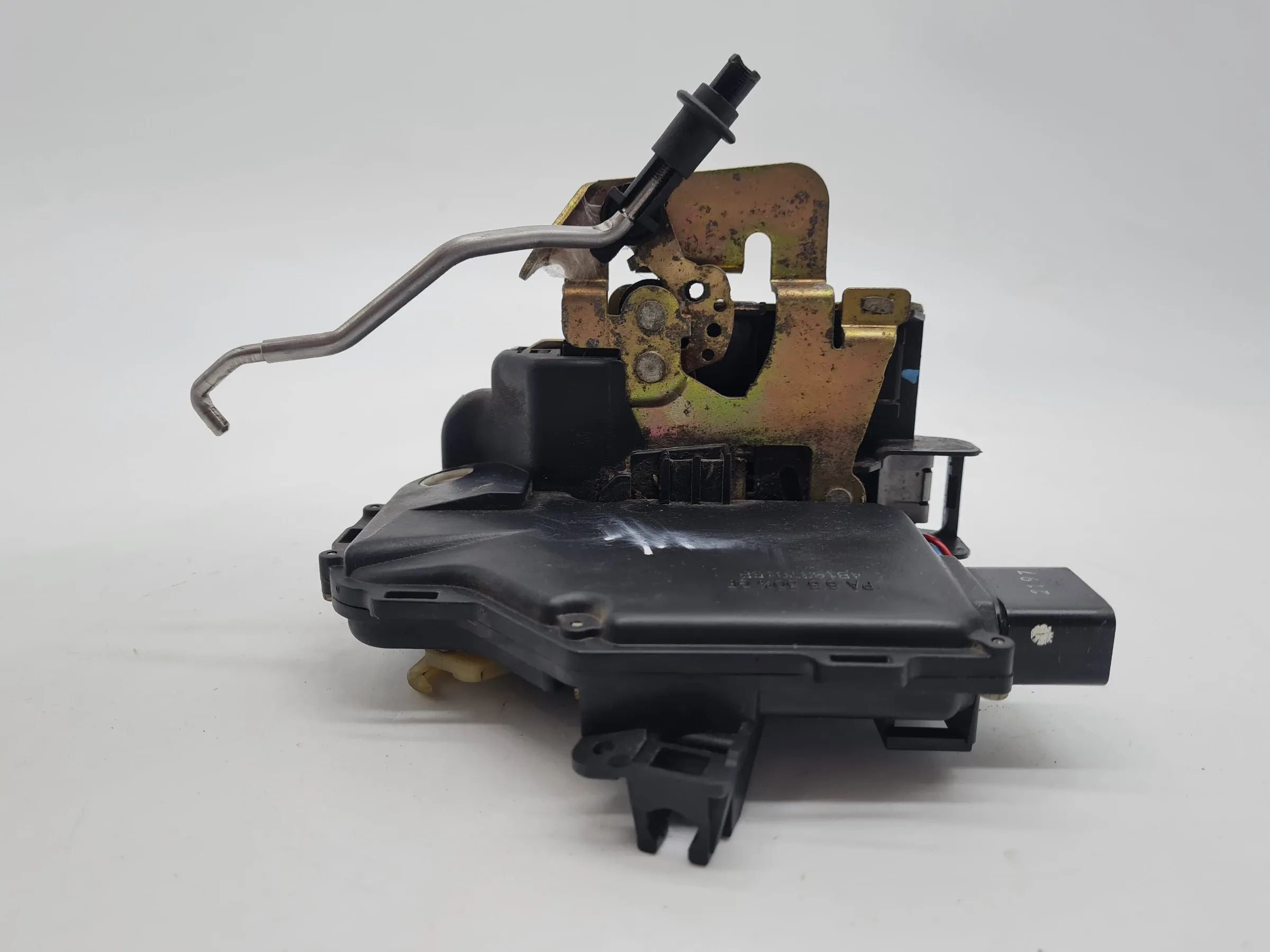 Original Audi A6 (4B2/4B4) Türschloß Stellmotor ZV Vorne Links 4B1837015B