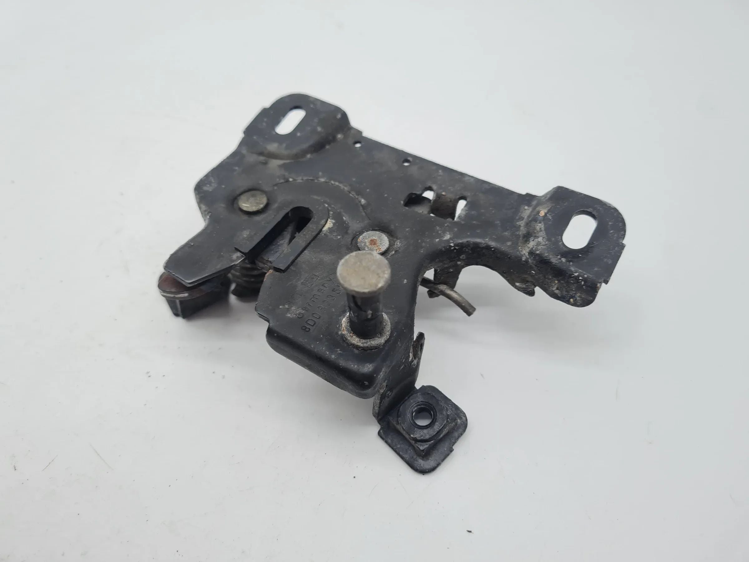 Original Audi A6 (4B2/4B4) Motorhaube Motorhaubenschloss 8D0823508