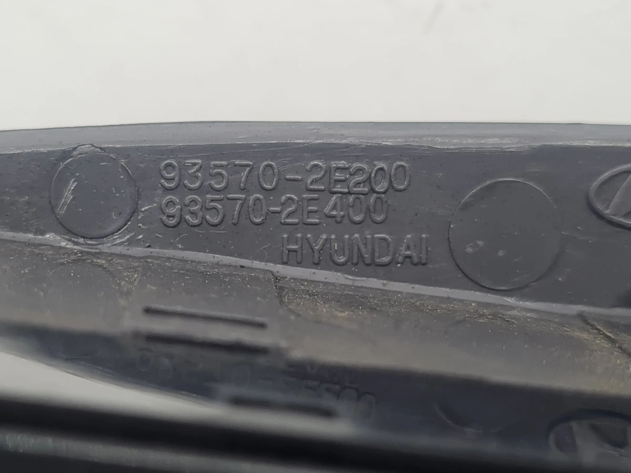 Original Hyundai Tucson (JM) Blende + Fensterheberschalter Links 93570-2E200