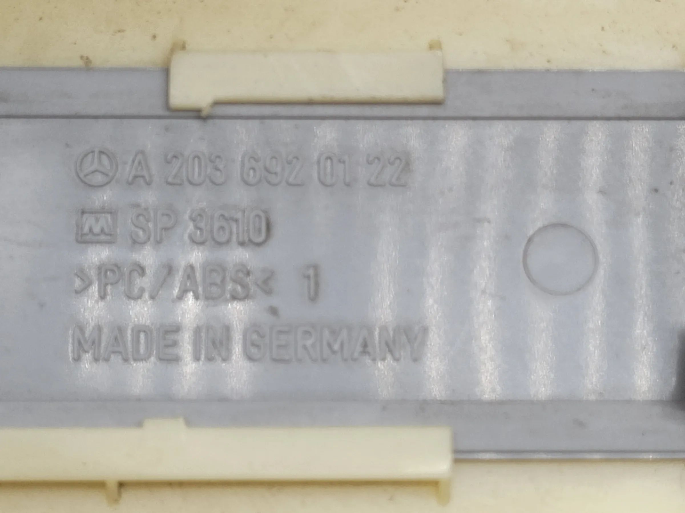 Original Mercedes-Benz C-Klasse (W203) Verkleidung B-Säule Rechts A2036904425