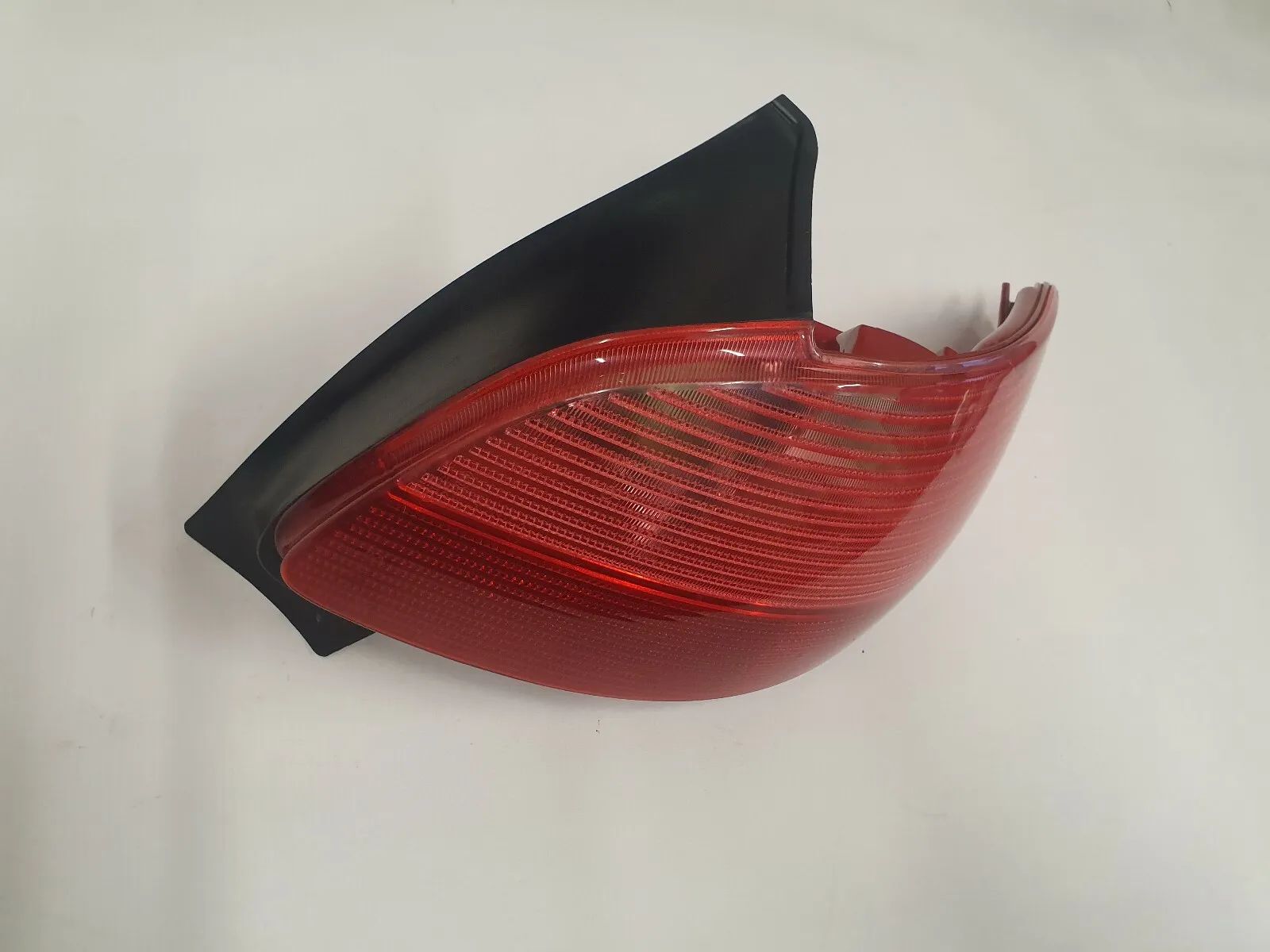 Peugeot 206 Schrägheck Rückleuchte rechts 25319403, D, 2531D, 7203, Axo SCINTEX