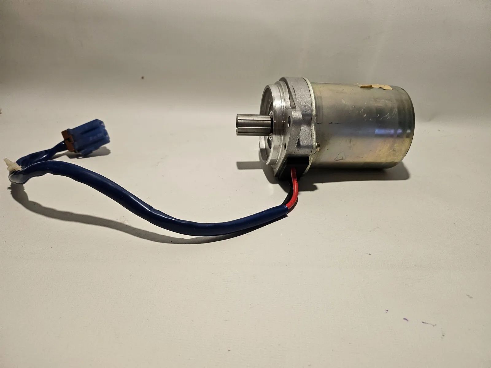 อะไหล่แท้ Renault Clio II ปั๊มเพาเวอร์ไฟฟ้า 25235000