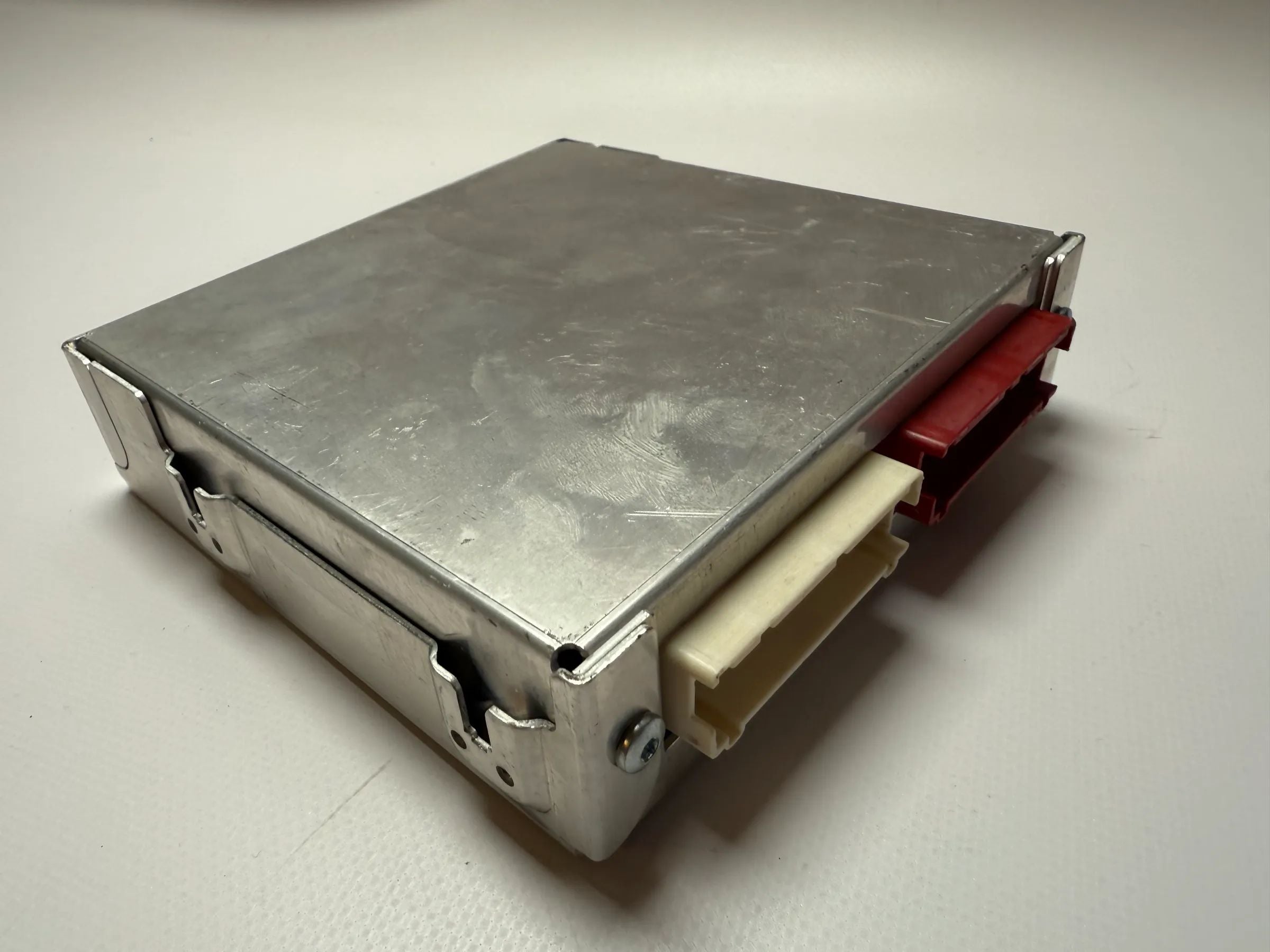 Оригинальный блок управления двигателем Opel Vectra B 1.6 дизель 16202319 NL / D96003