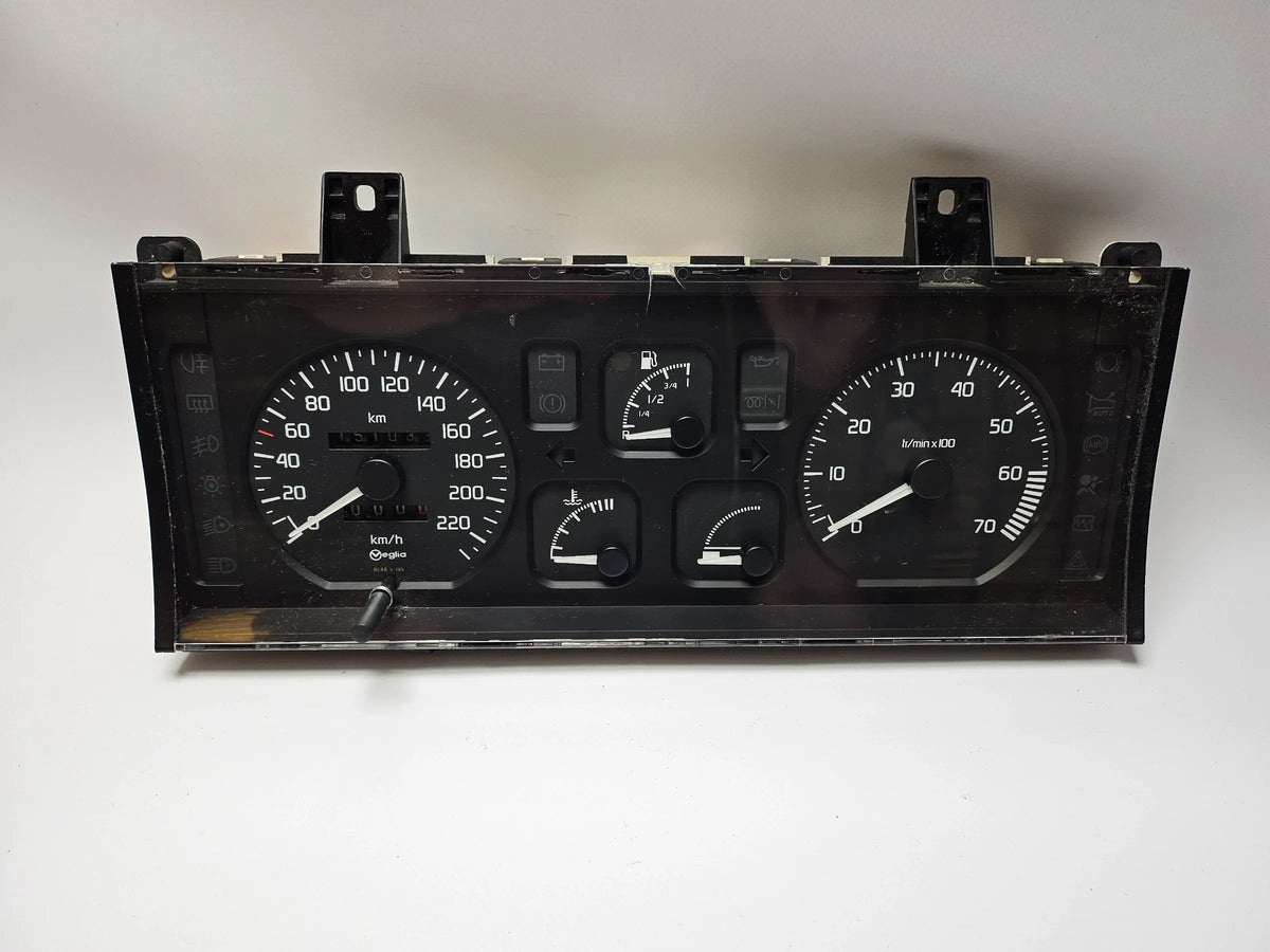 Tacómetro original cuadro de instrumentos RENAULT CLIO I (B C57 5 357) 1.2 195089 01