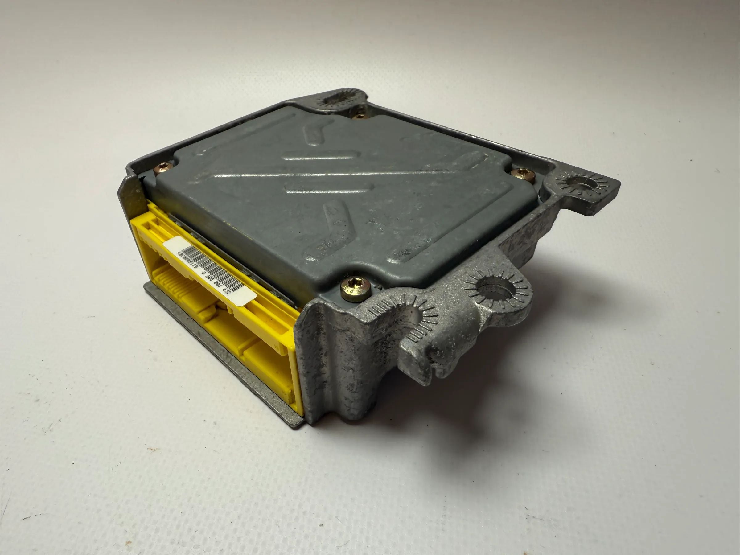 Orijinal Audi A6 4B Airbag Kontrol Ünitesi Bosch 4B0 959 655 M / 0285001432