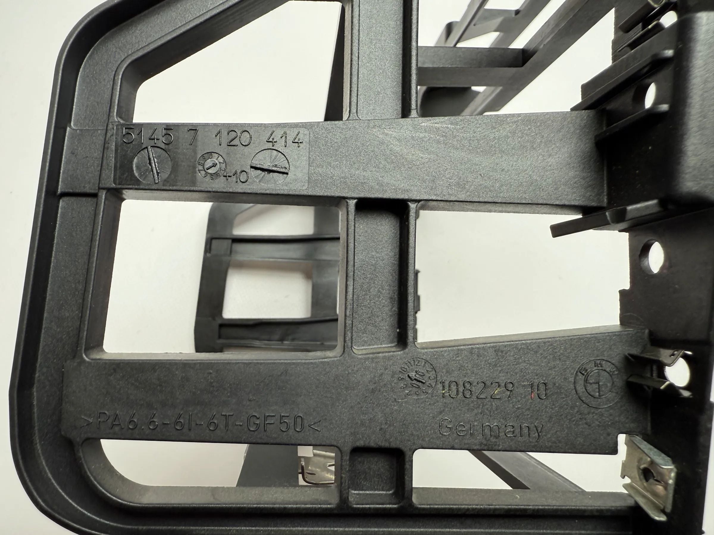 Original BMW E90 E91 installation frame navigation function carrier radio slot 51456976958 