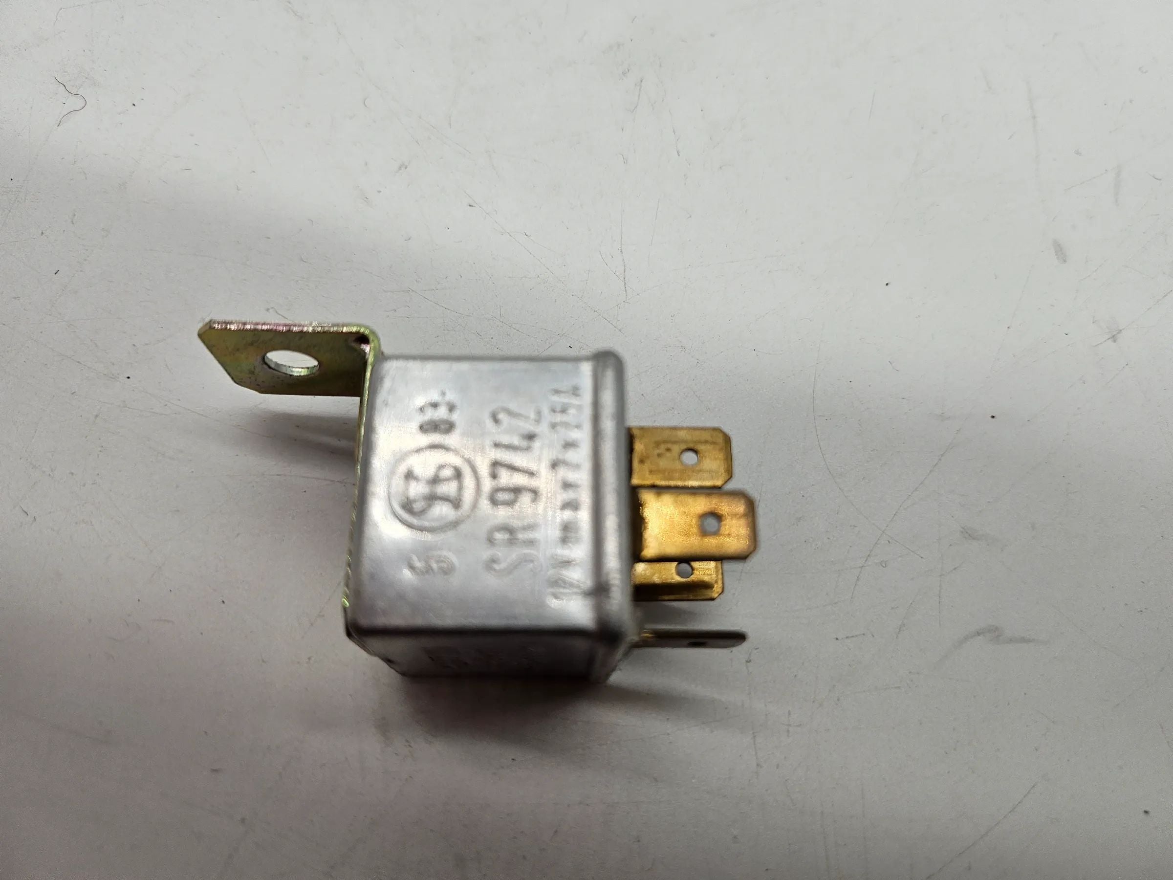 Original GM Opel Corsa A rear fog light relay 9287111 - 1238634 