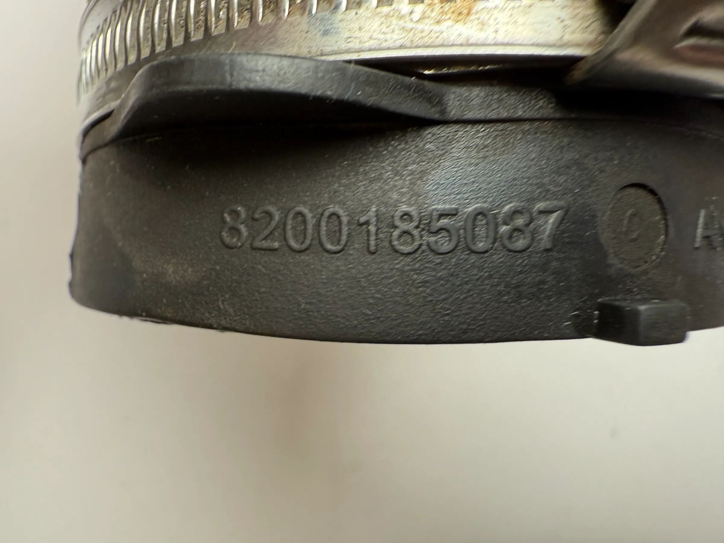 Original RENAULT Megane air intake hose 8200185087