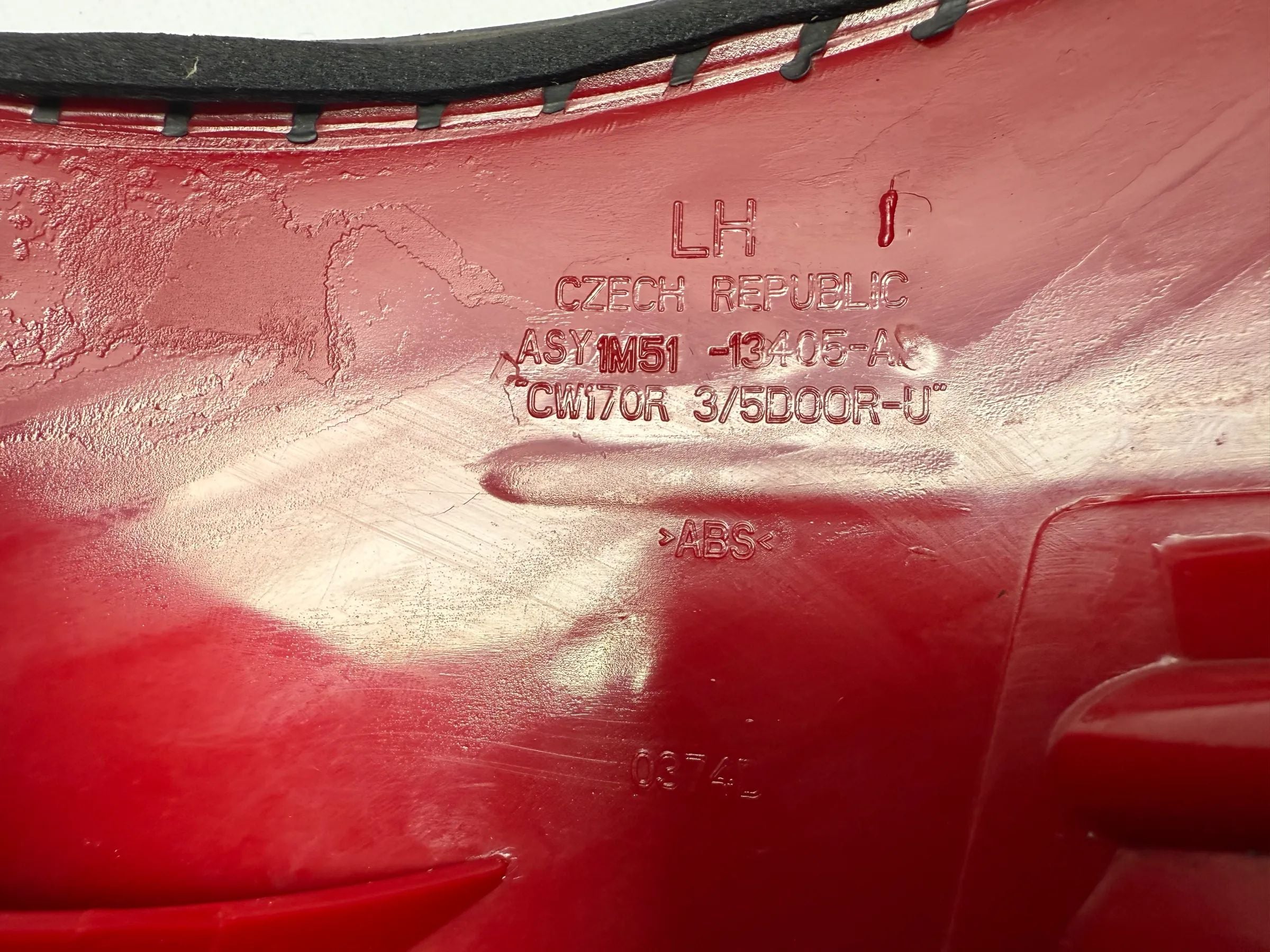 ไฟท้ายซ้าย FORD FOCUS (DBW) 1.6 16V 1M51-13405-A