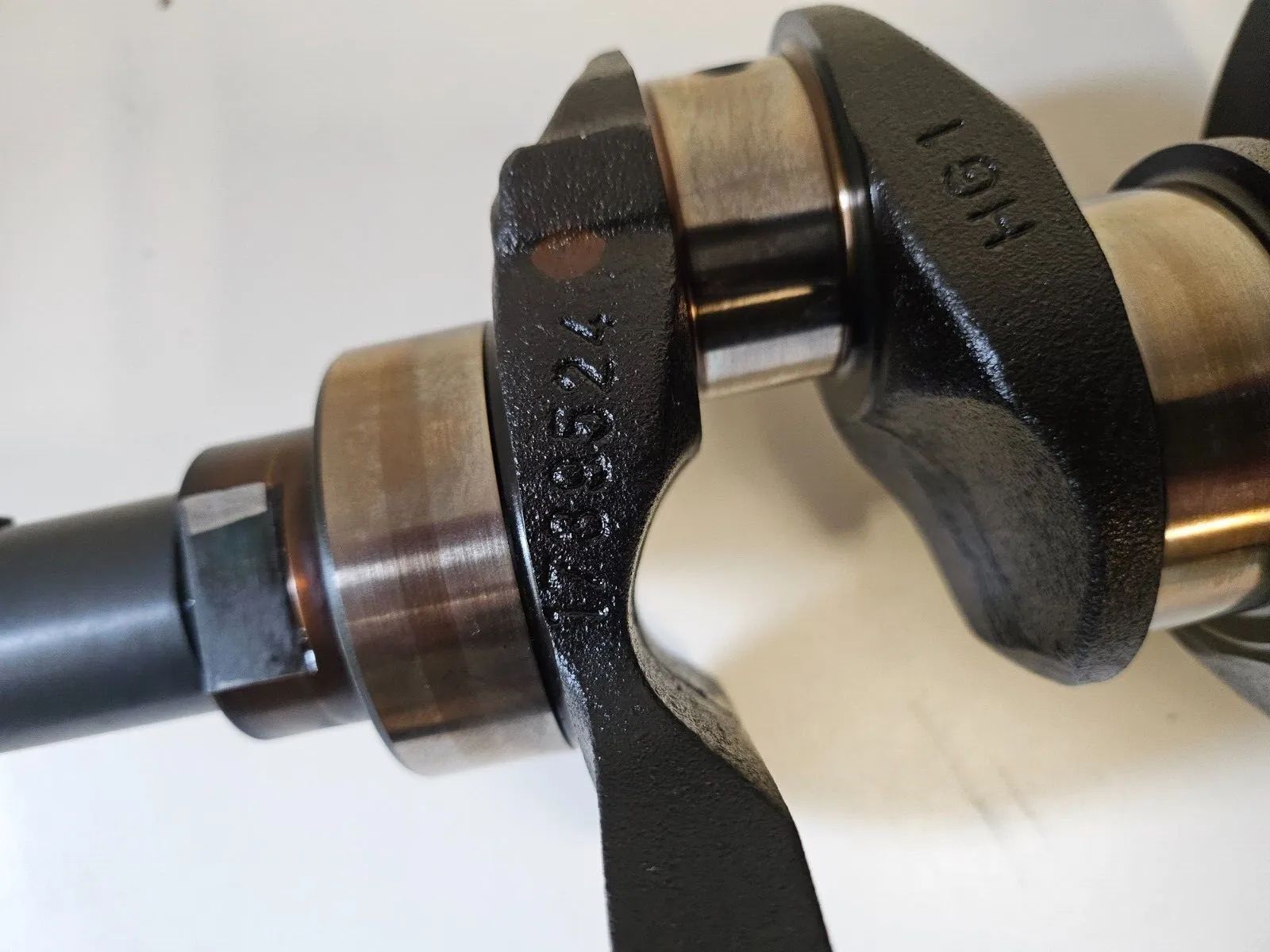 Оригинальный коленчатый вал двигателя BMW E36 316i 1998 M43 1739524