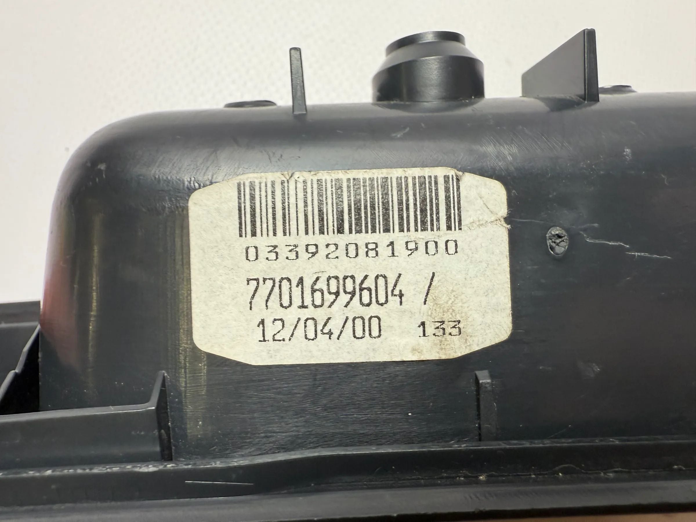Peça Original RENAULT LAGUNA Interruptor de Elevação das Janelas 7700417094 - auto-veritas.com/pt/