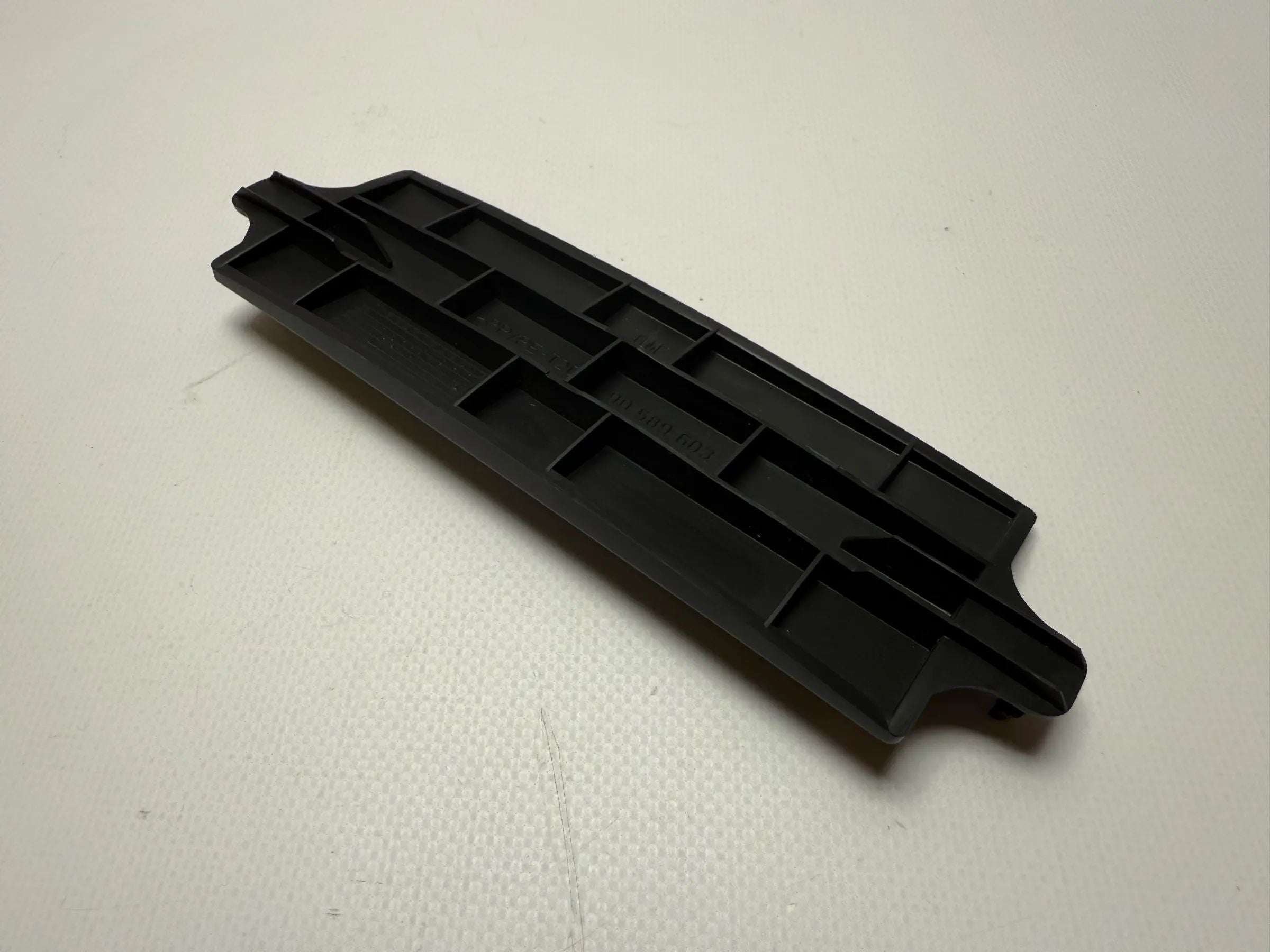 อะไหล่แท้ Opel Astra G 2003 แผงปิดหน้าจอวิทยุ 90589603 / 1832989