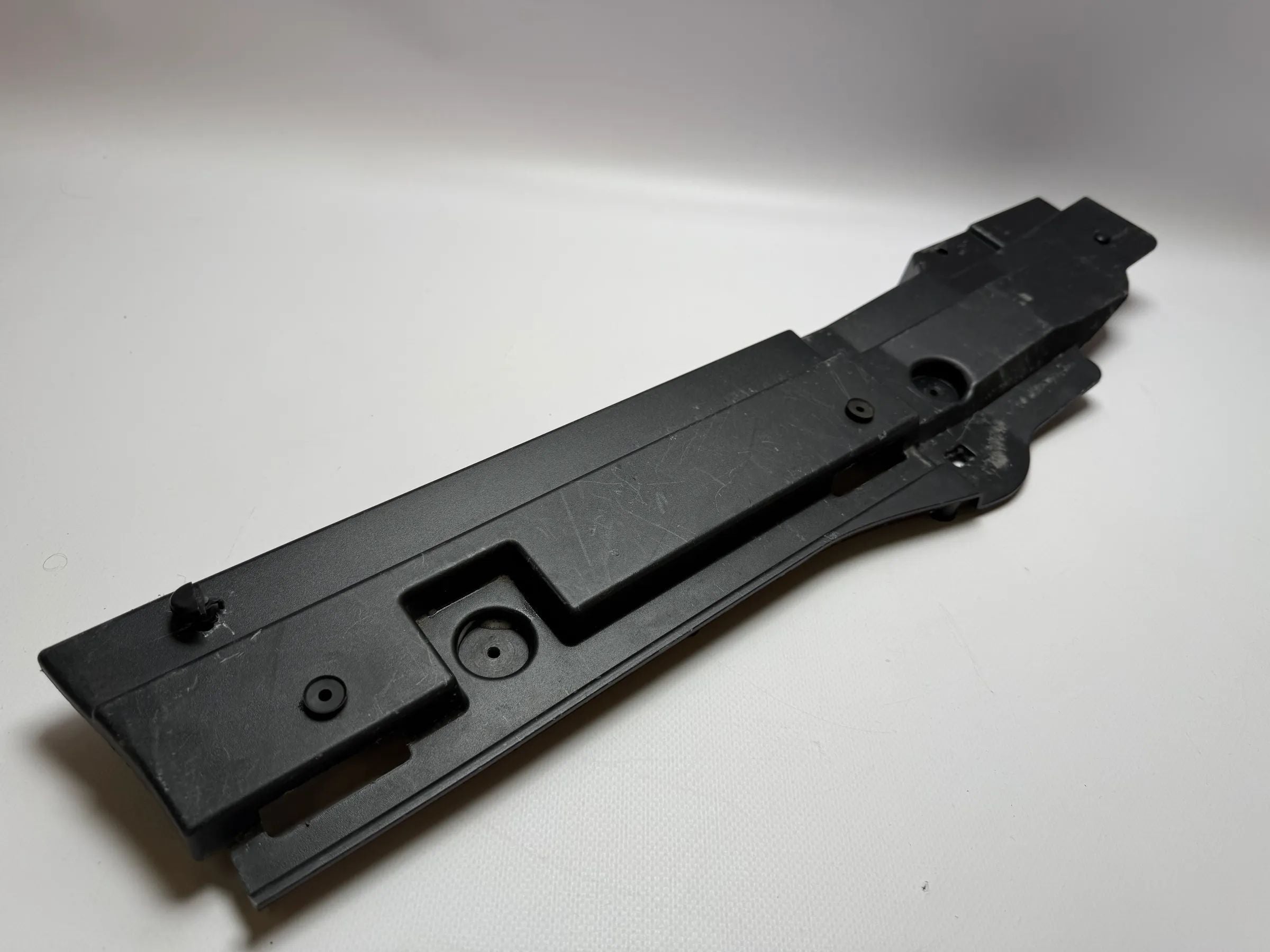 Оригинальная накладка багажника продольного лонжерона BMW 3 серии E91 Touring 7068886