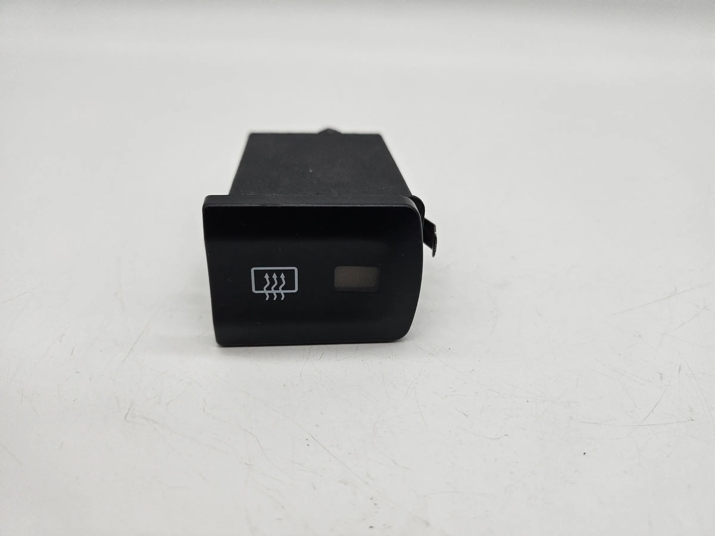 Oryginalne Audi A3 8L Przełącznik Podgrzewania Tylnej Szyby 8L0941503B