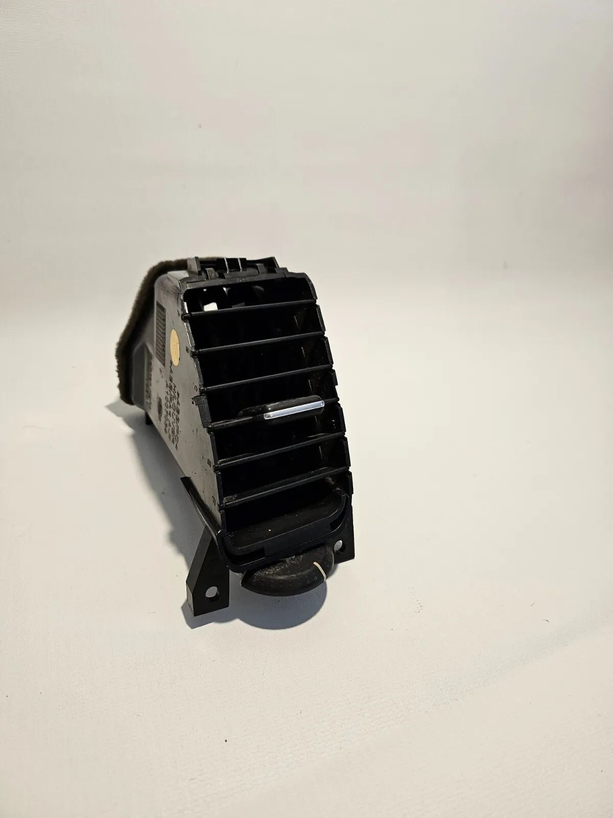 Original Nissan Primera P12 Lüftungsdüse Lüftung A1007034