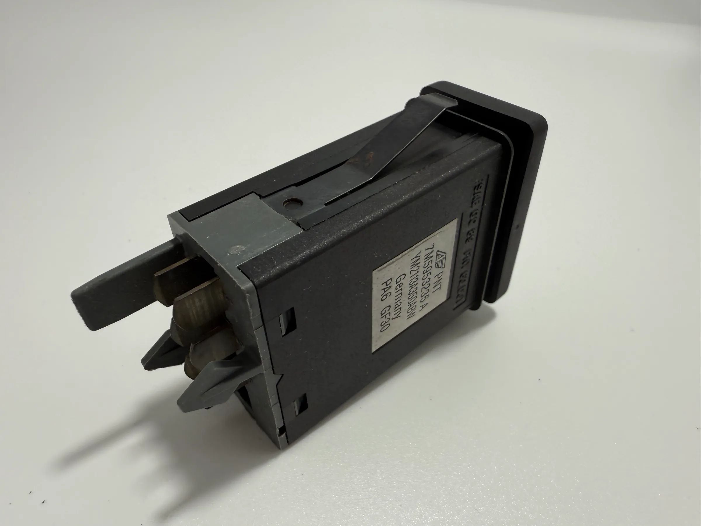 อะไหล่แท้ VW Sharan / Ford Galaxy 7M5953235A สวิตช์ไฟฉุกเฉิน ปุ่มกด