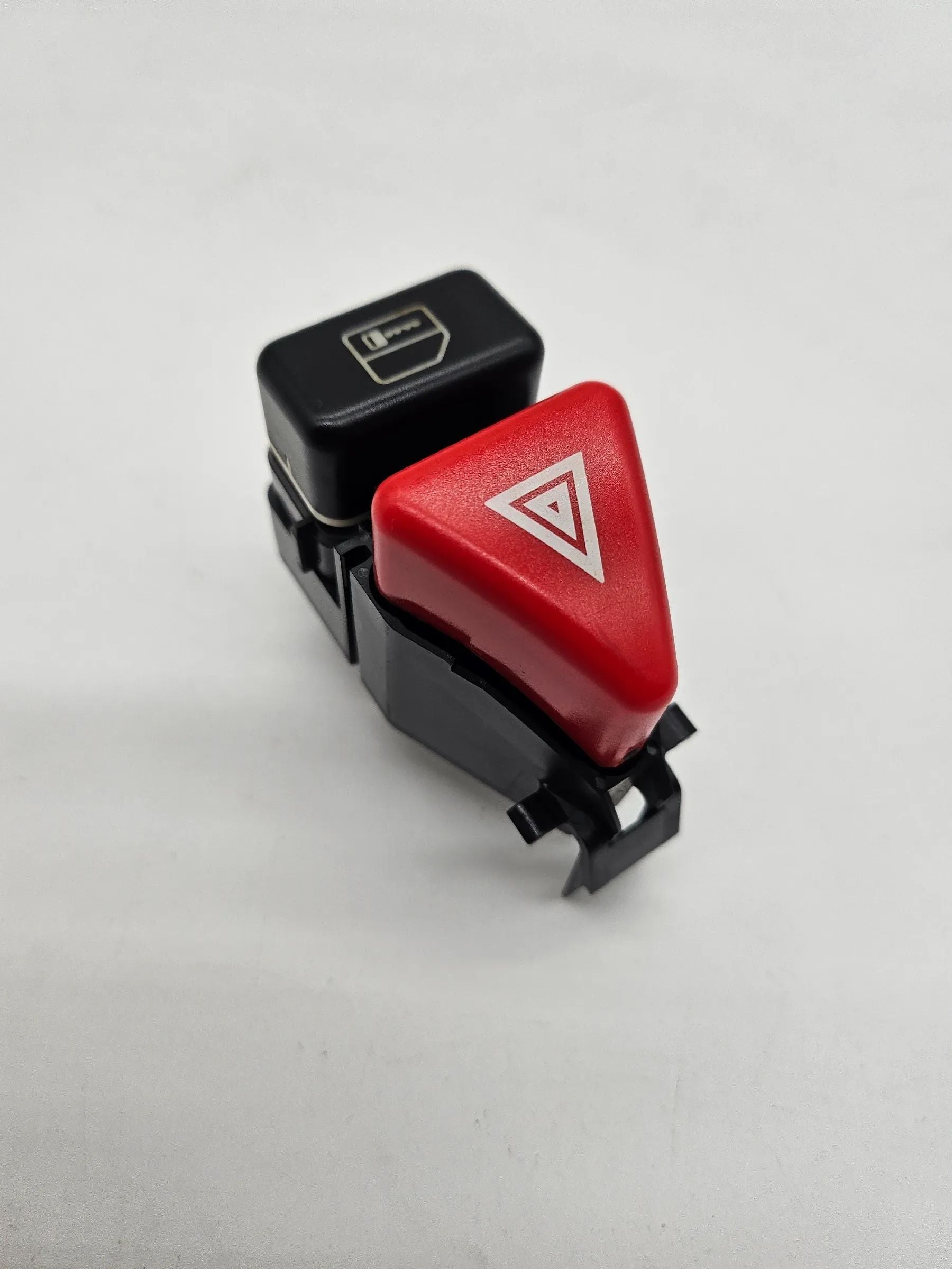 Original MERCEDES BENZ A-KLASSE W168 A140 Interruptor de luces de emergencia A1688201210