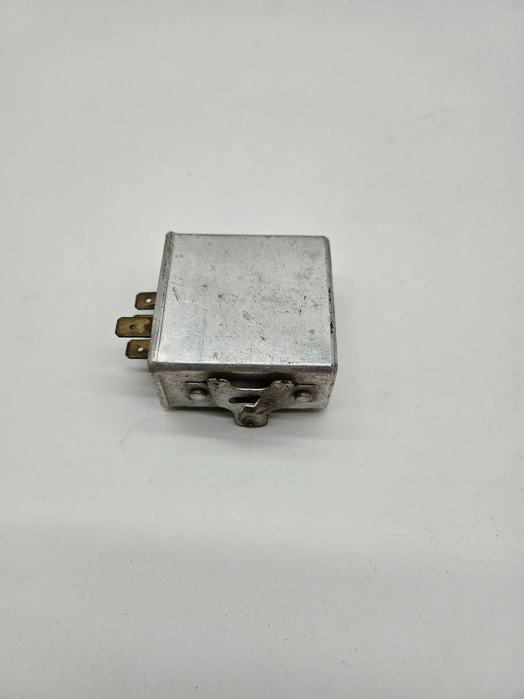 純正 BMW E3 E9 E12 E24 E23 Siemens Sk6711 リレー 中古パーツ 1357053