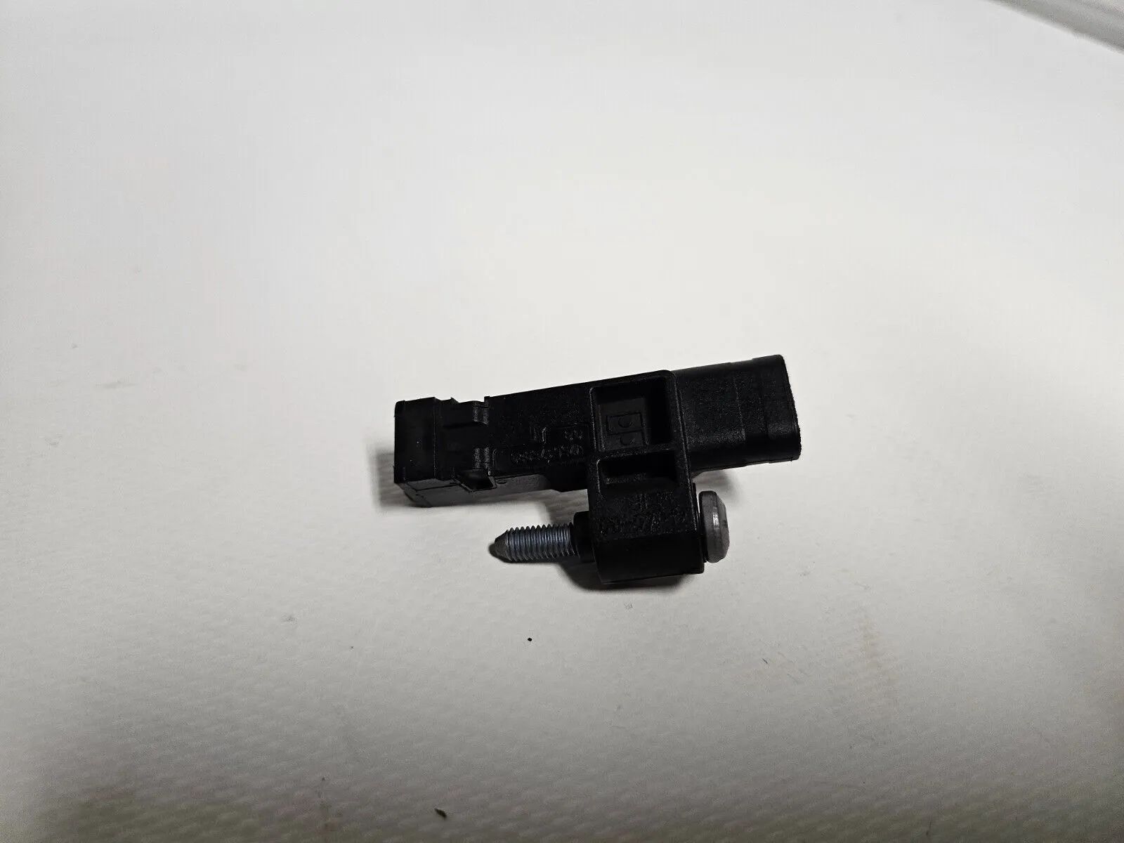 Oryginalny czujnik położenia wału korbowego BMW 1er F20 F21 F30 F31 14i 16i 18i N13B16A 7561753