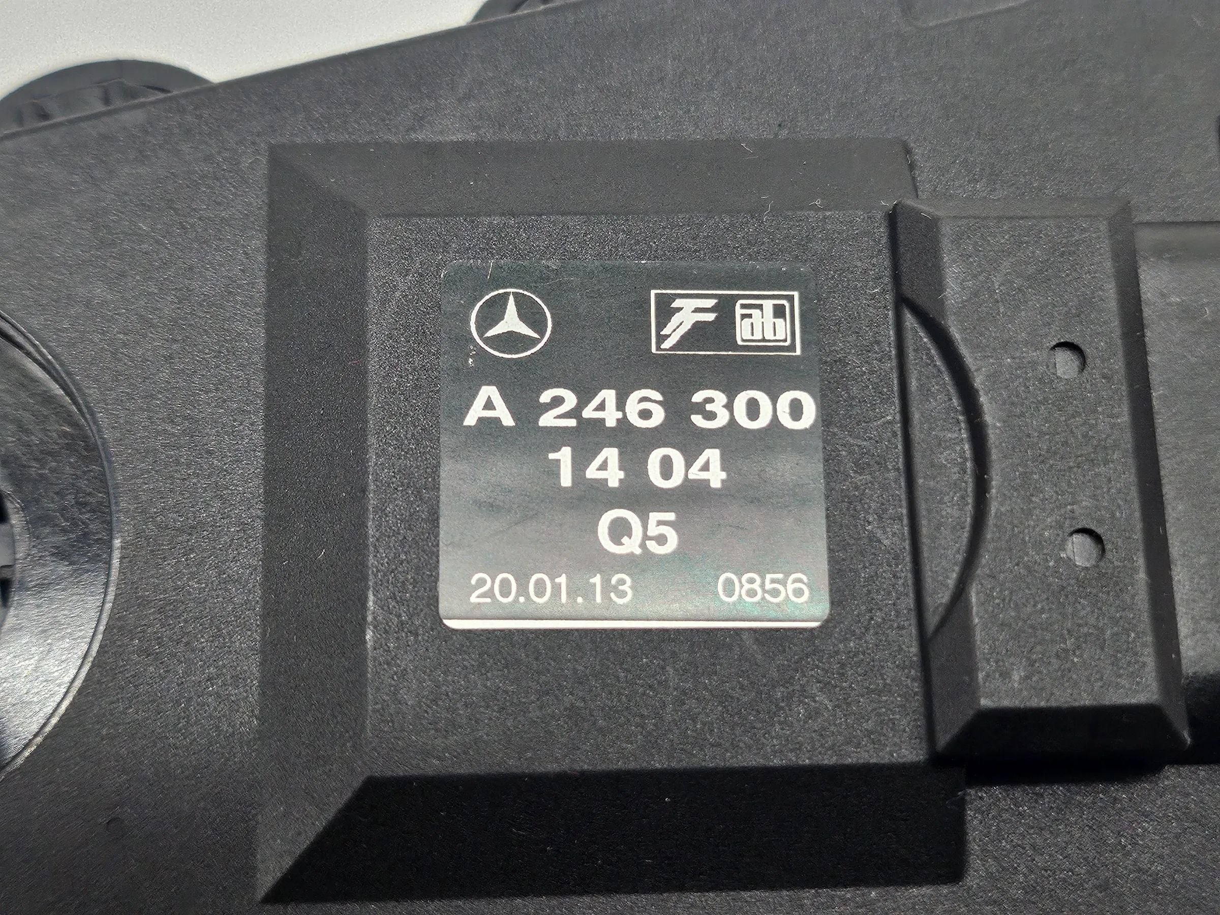Original MERCEDES-BENZ B-KLASSE W246 Gaspedal Gaspotenziometer A2463001404