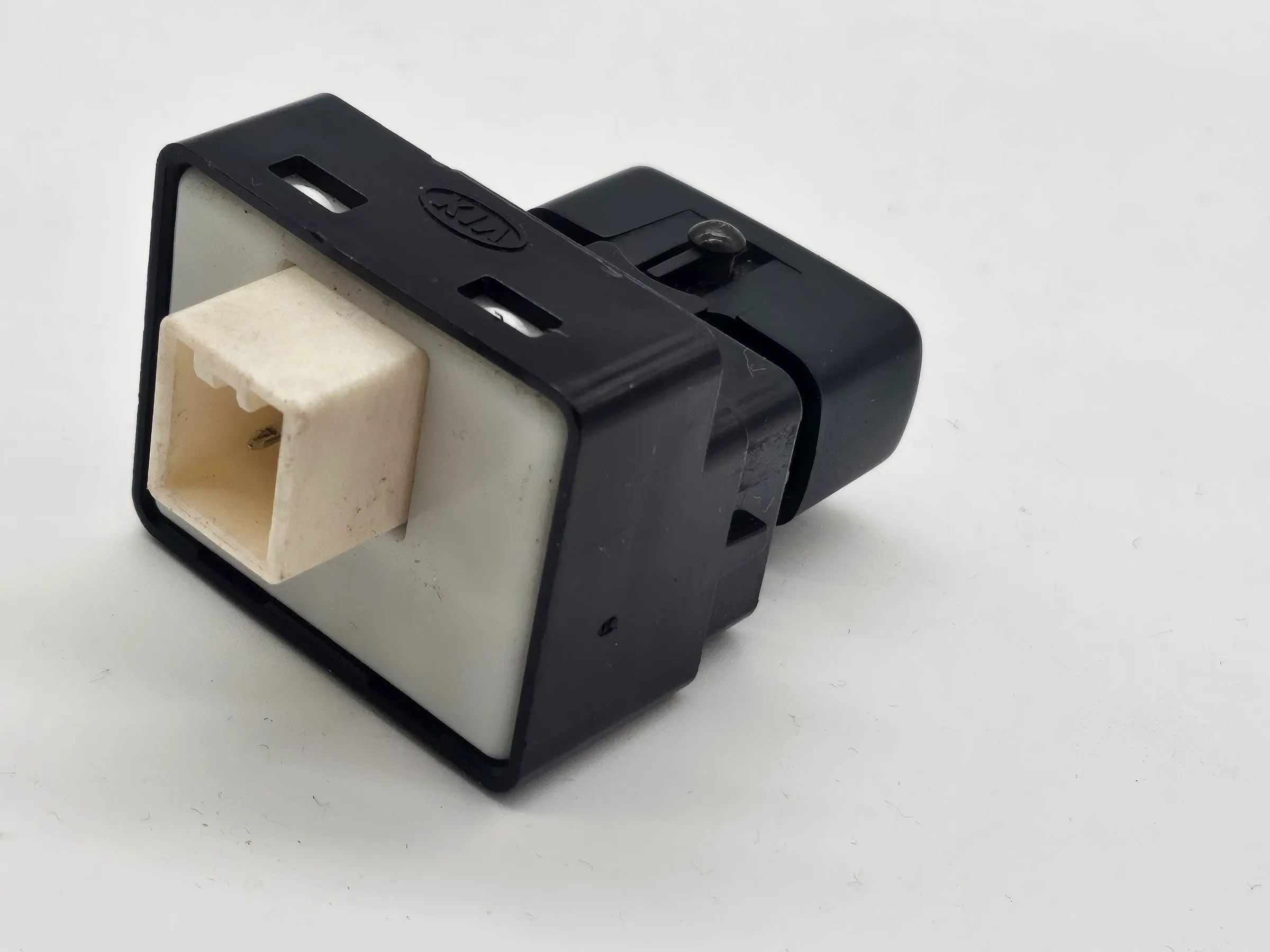 Original KIA Carnival II Zentralverriegelung ZV Schalter 621W04960