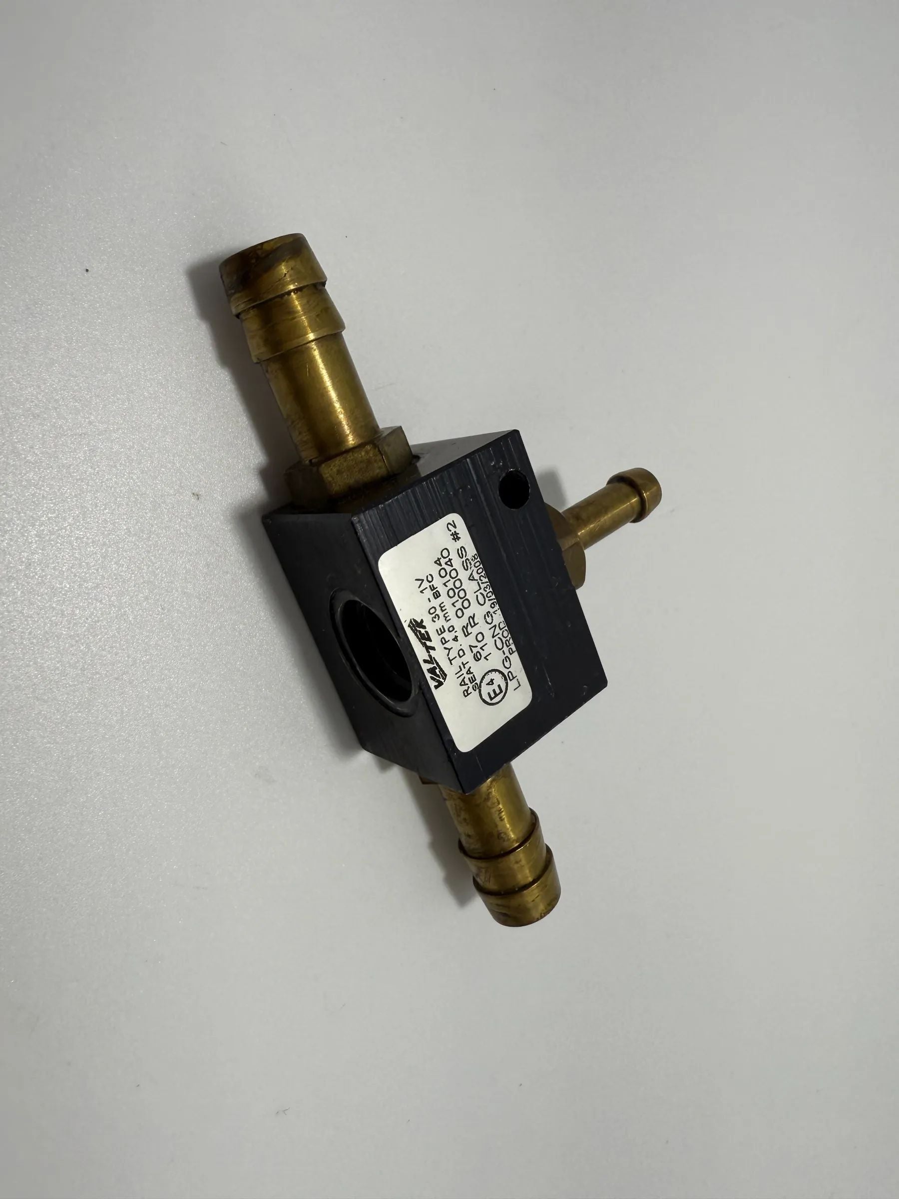 Original Valtek LPG Rail Type 30-1V injection rail 67R010104 / 110R000040 